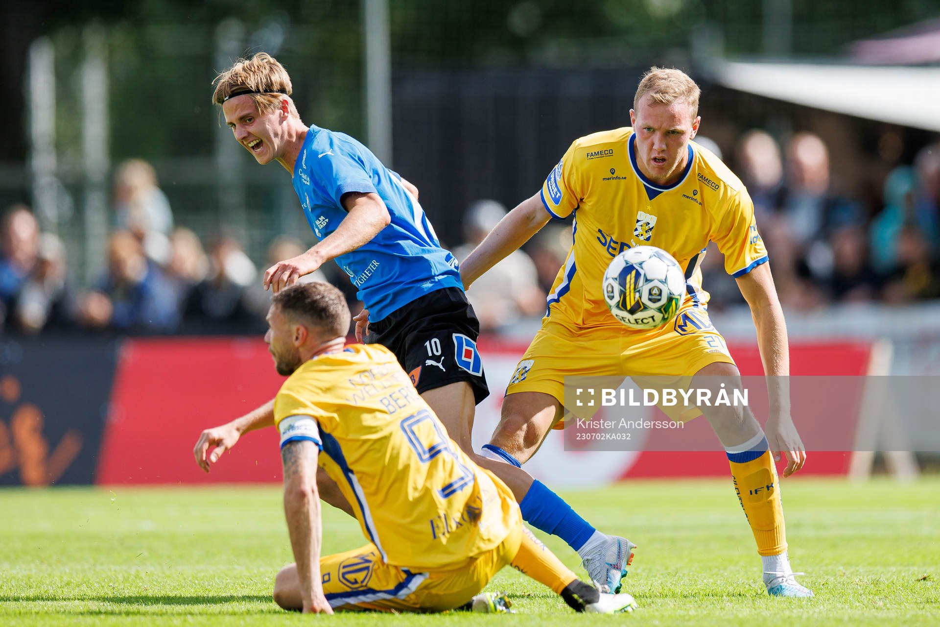 Halmstads Erik Ahlstrand och IFK Göteborgs Adam Carlén