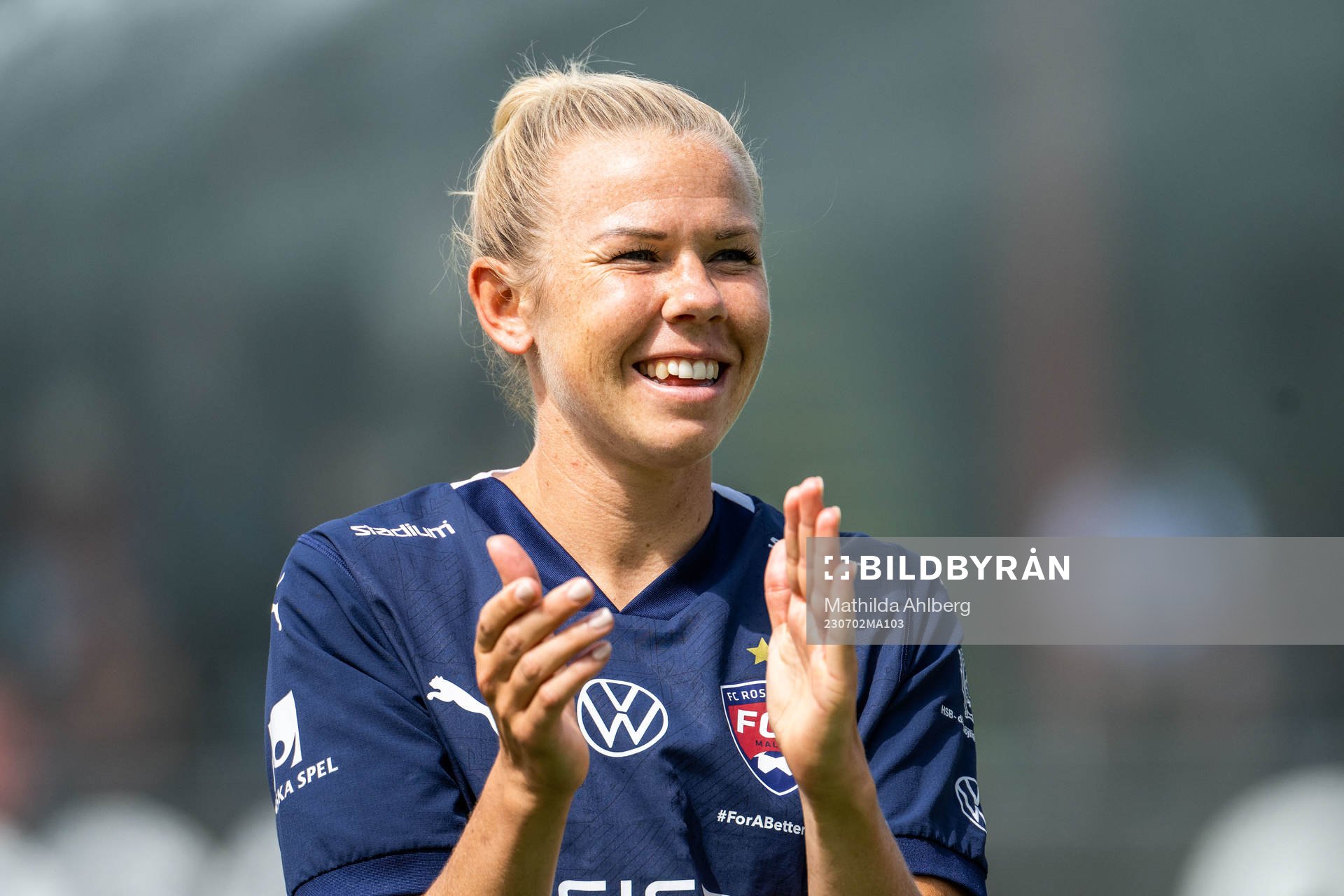 iFC Rosengårds Jessica Wik nför fotbollsmatchen i