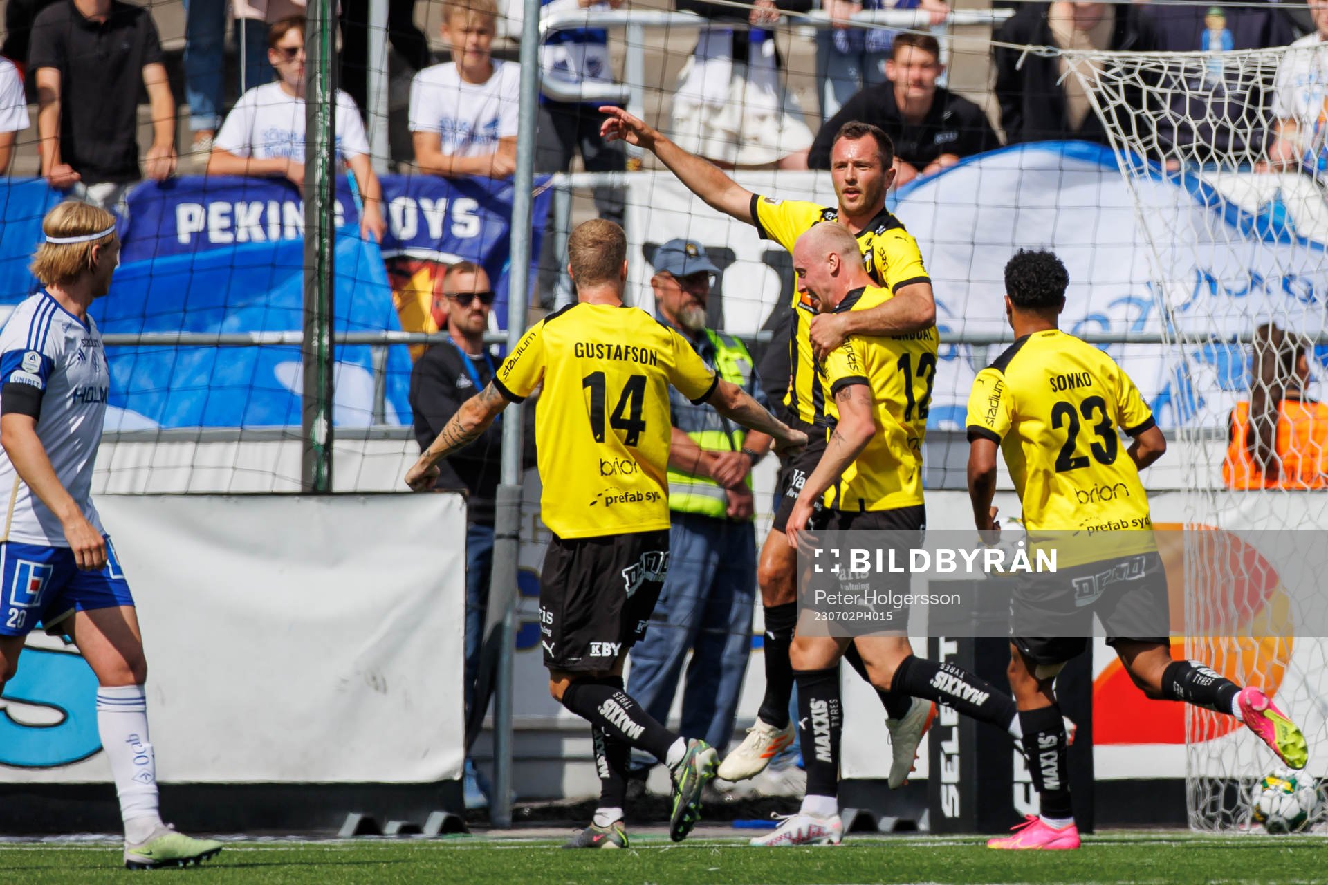 Häckens Even Hovland jublar