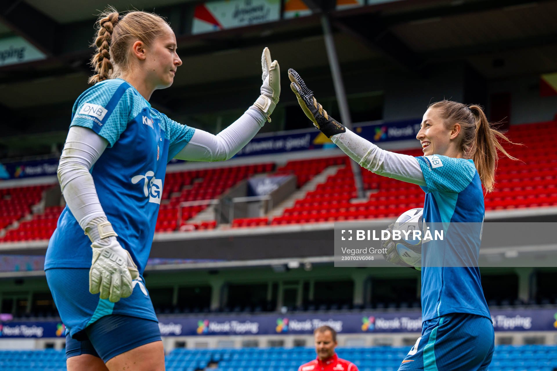 Goalkeepers Aurora Mikalsen and Cecilie Fiskerstrand of the