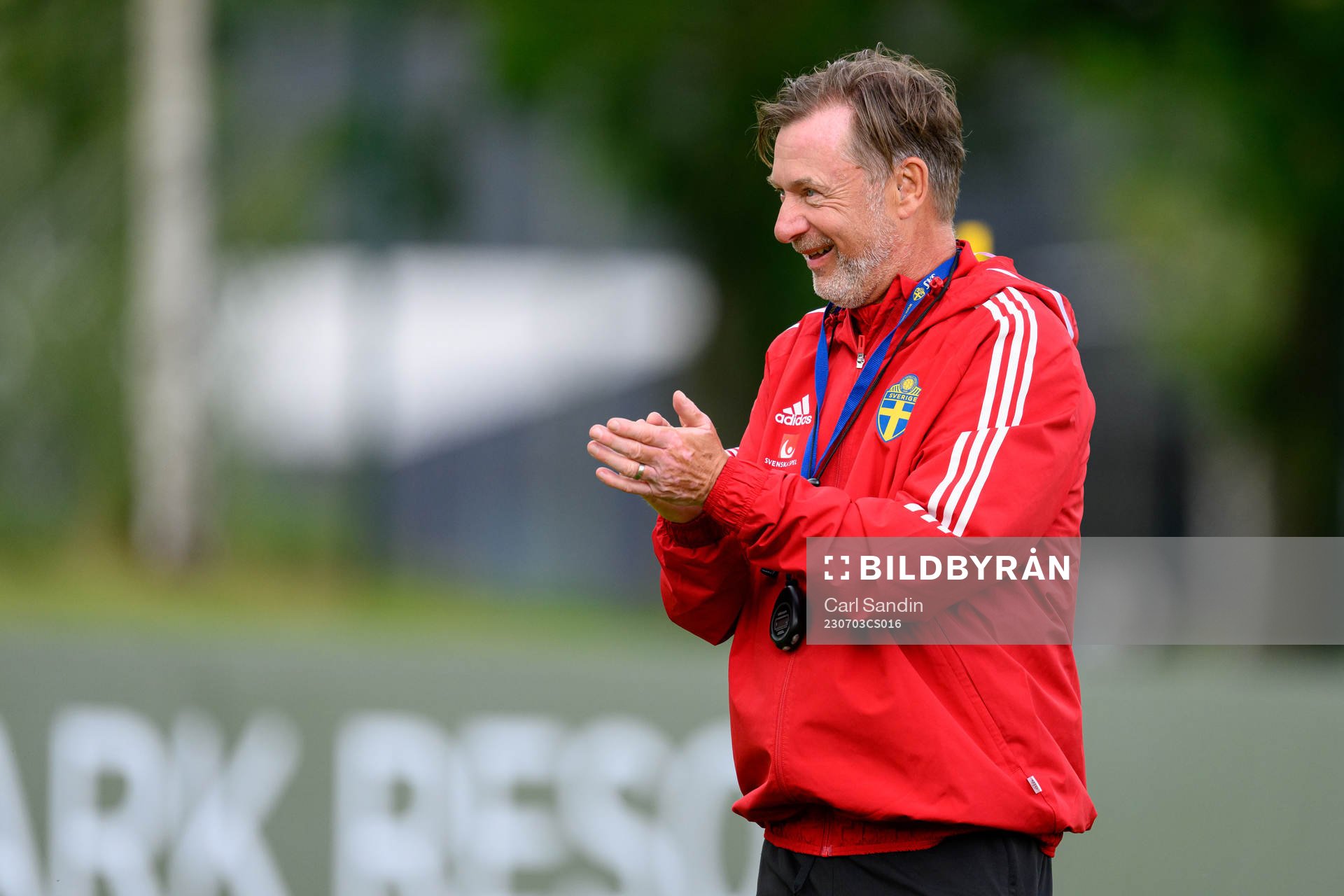Head coach Peter Gerhardsson at a training session with the