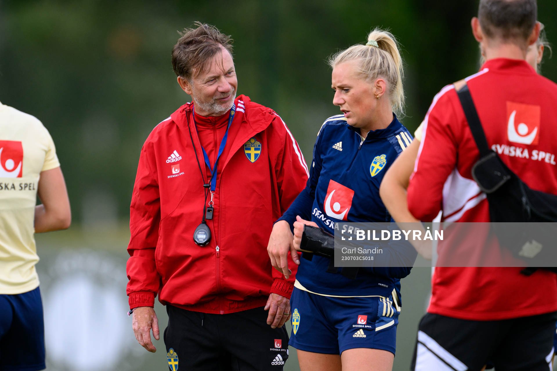 Head coach Peter Gerhardsson and Stina Blackstenius at a