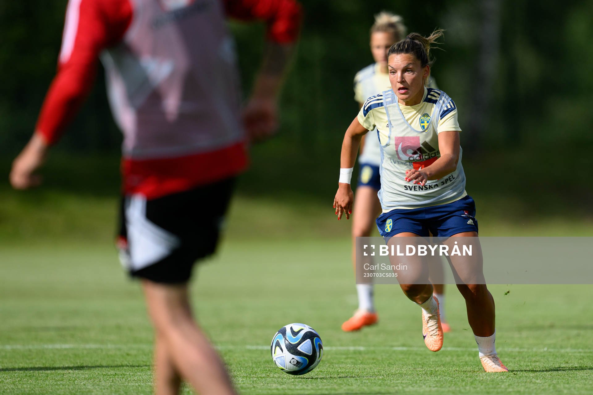 Johanna Rytting Kaneryd at a training session with the