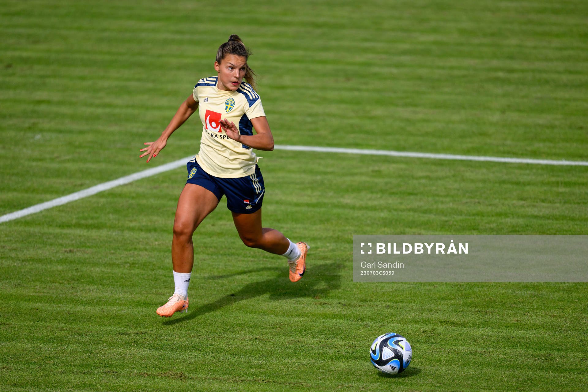 Johanna Rytting Kaneryd at a training session with the