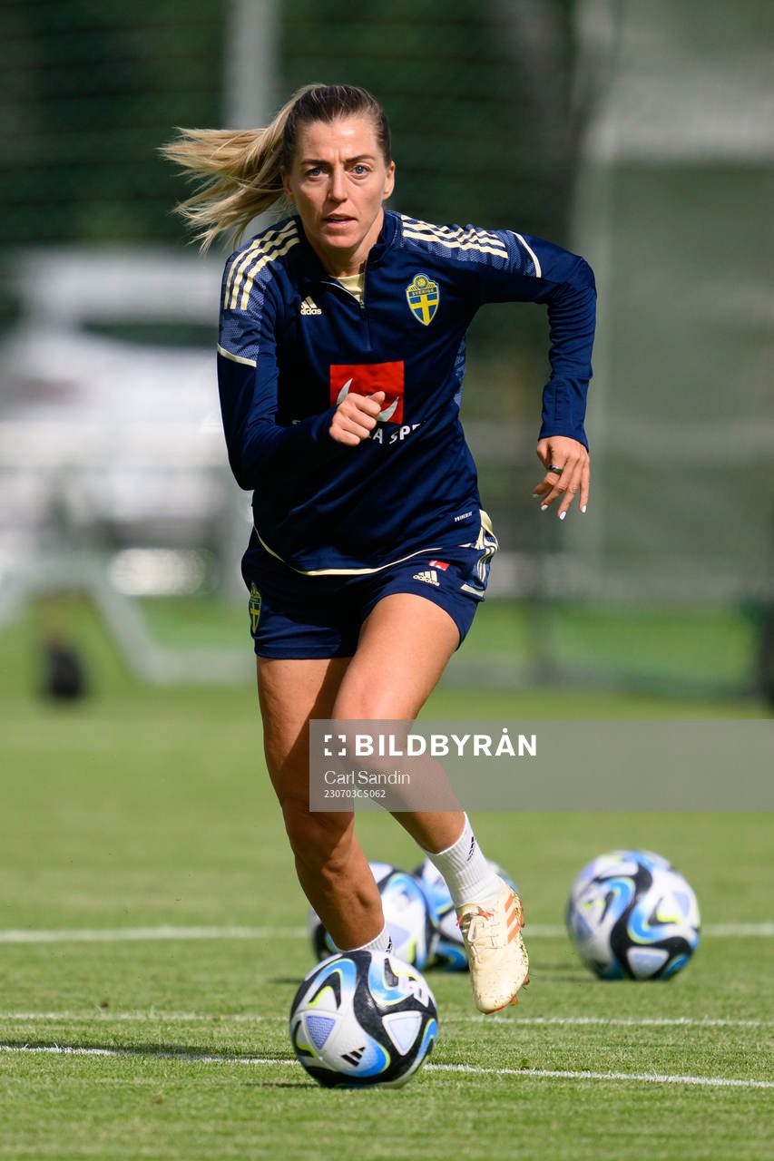 Linda Sembrant at a training session with the Swedish