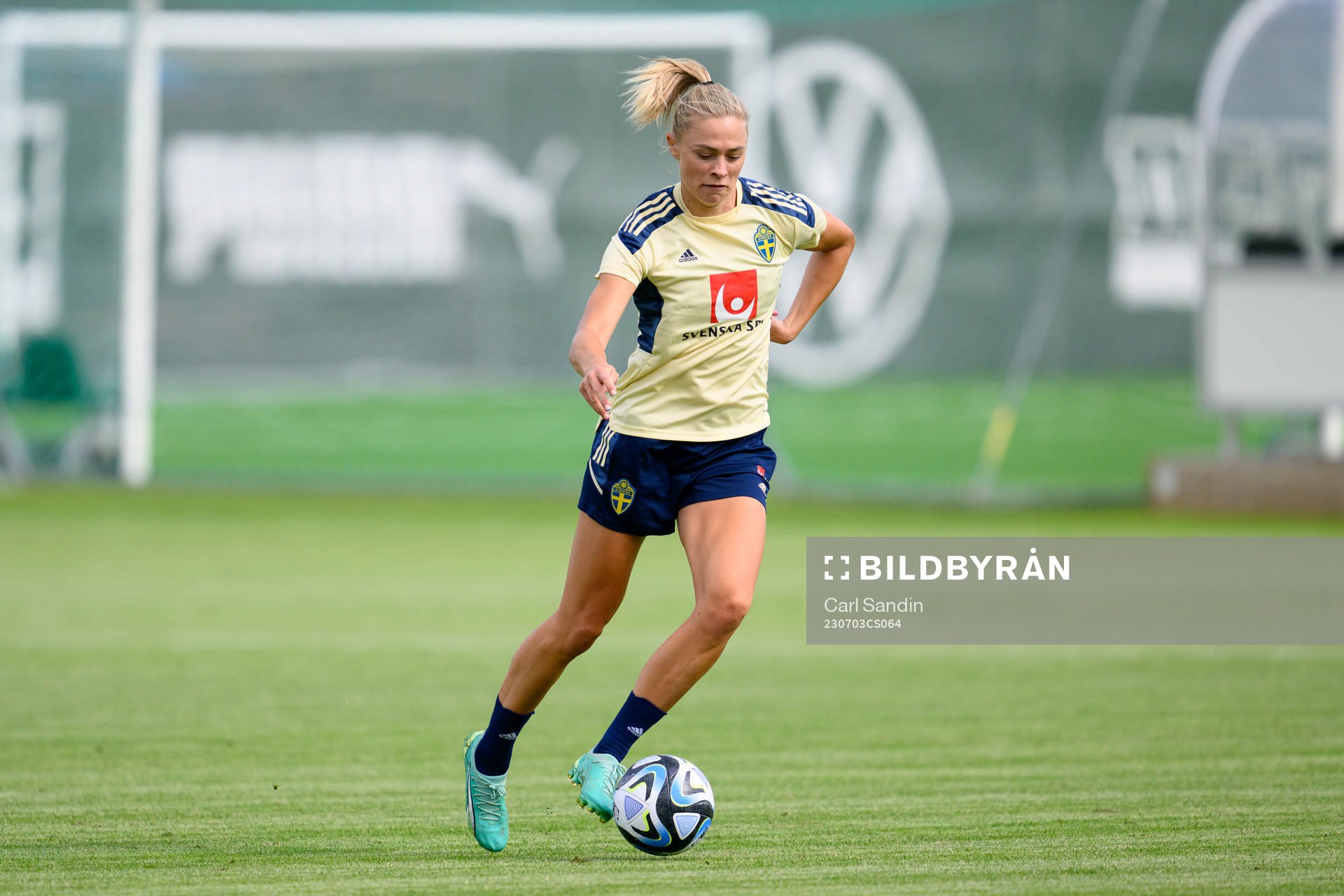 Fridolina Rolfö at a training session with the Swedish