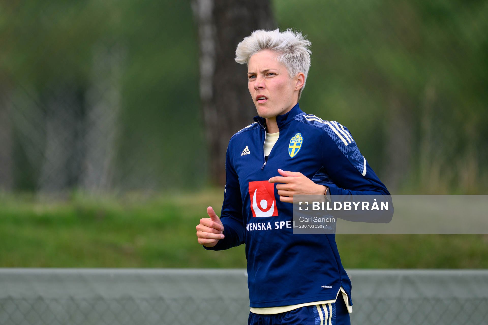 Lina Hurtig at a training session with the Swedish women's