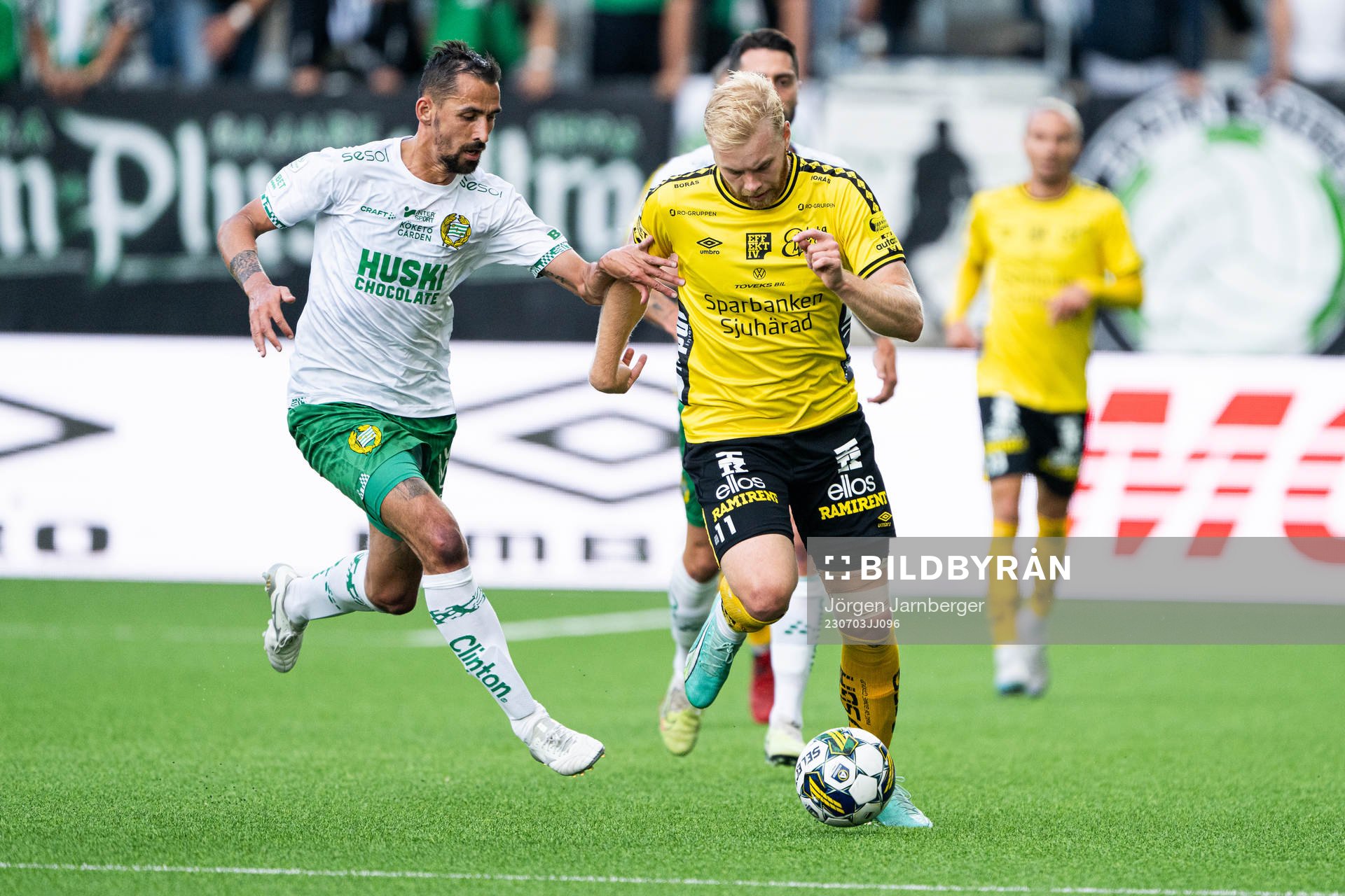 Hammarbys Nahir Besara och Elfsborgs Sveinn Guðjohnsen