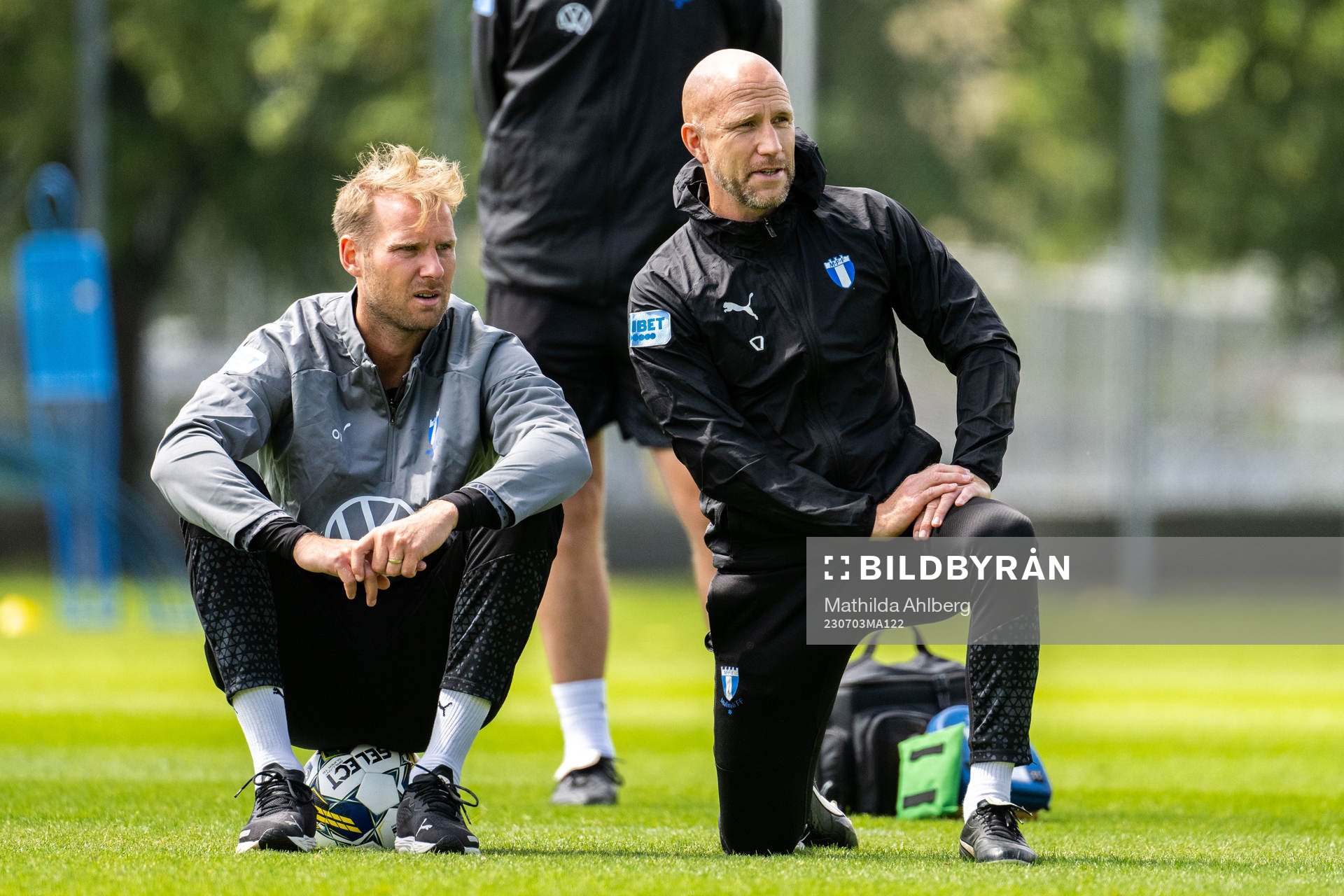 Assisterande sportchef Ola Toivonen och tränare Henrik