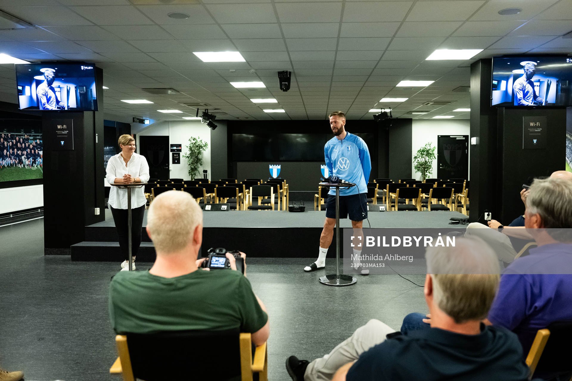 Malmö FFs Pontus Jansson vid en pressträff