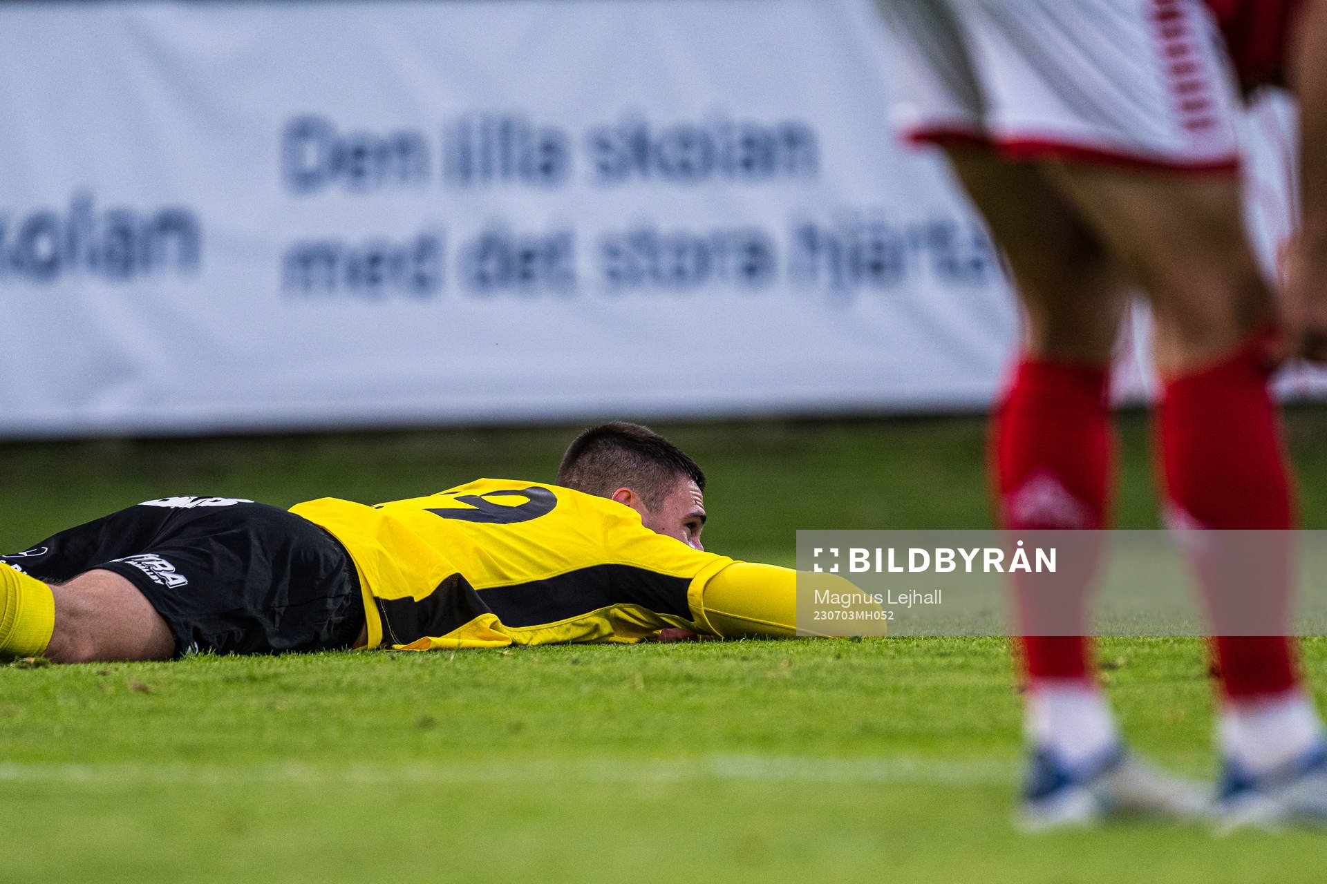 Mjällbys Noah Eile deppar