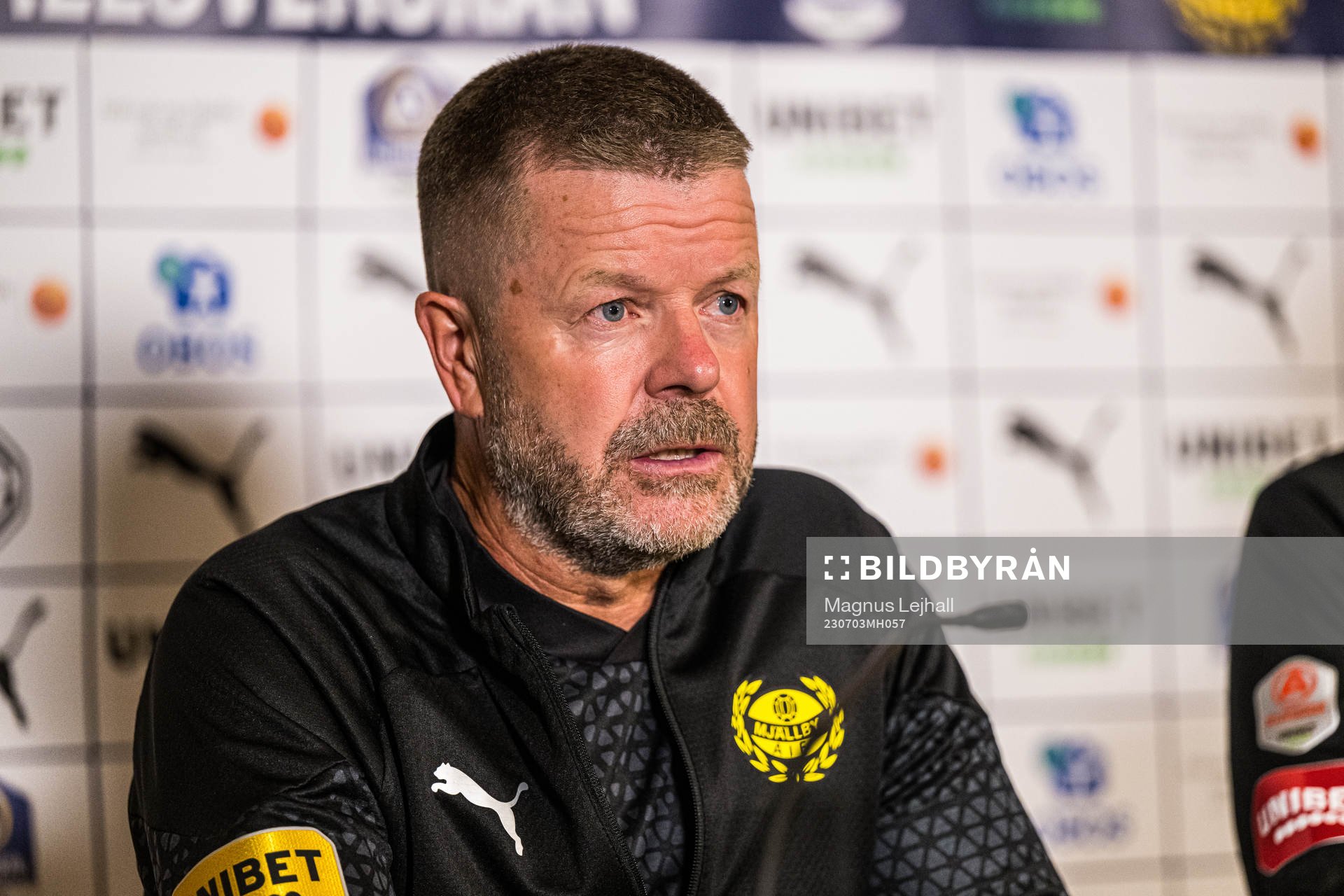 Mjällbys tränare Anders Torstensson under presskonferensen efter fotbollsmatchen i Allsvenskan mellan Mjällby och Kalmar den 3 juli 2023 i Hällevik.