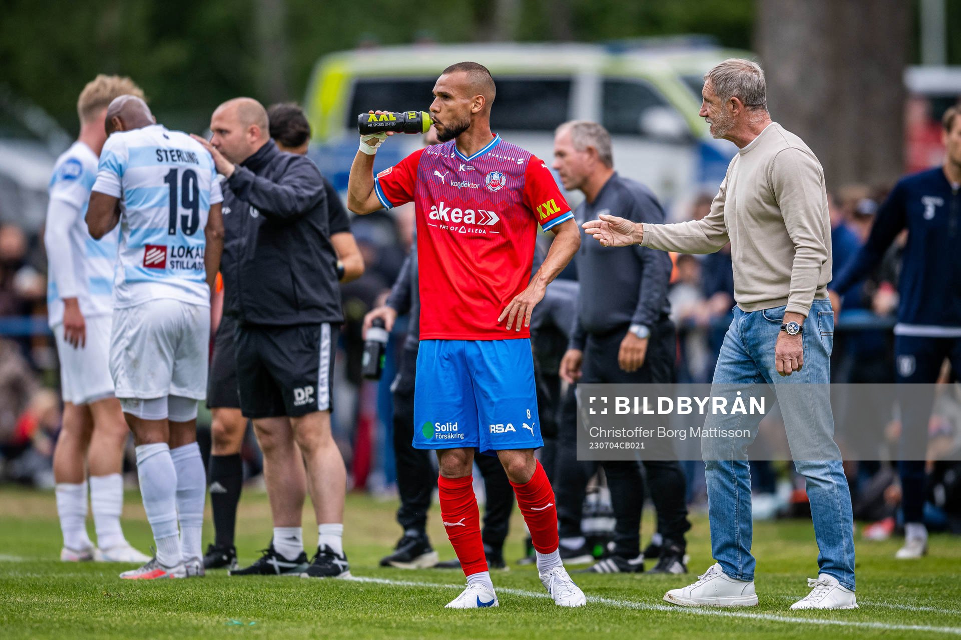 Helsingborgs Sumar Almadjed i samtal med tränare Stuart