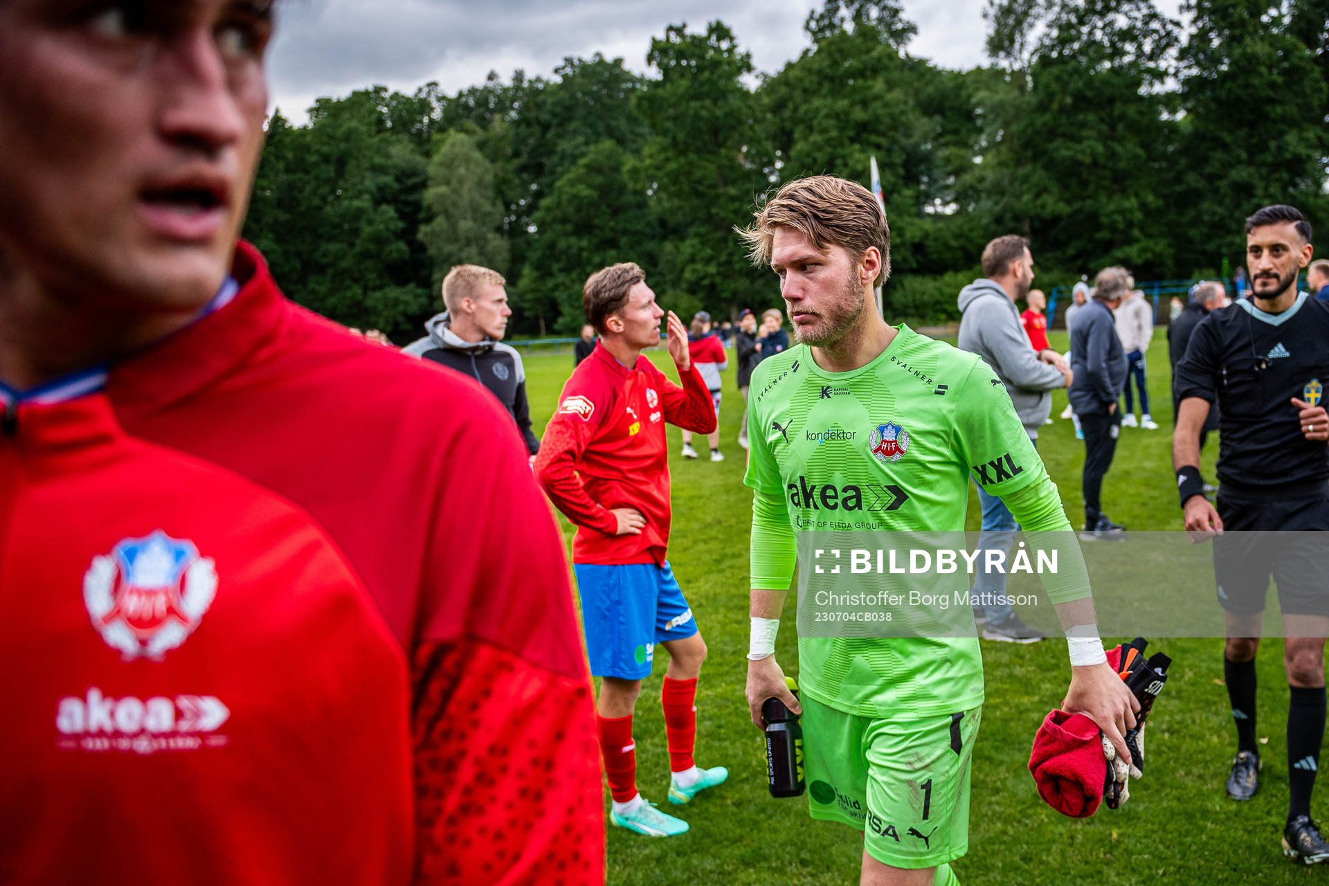 Helsingborgs målvakt Kalle Joelsson deppar