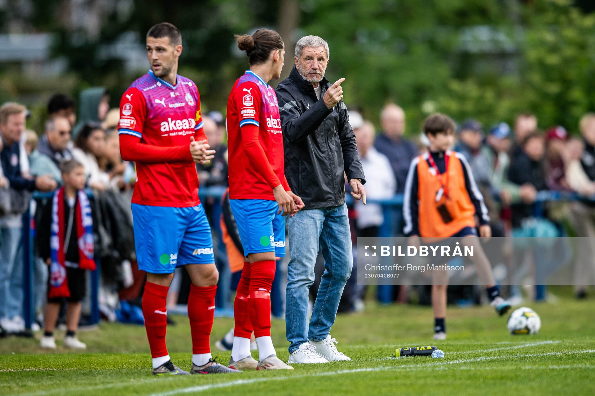 Helsingborgs tränare Stuart Baxter i samtal med Oliver