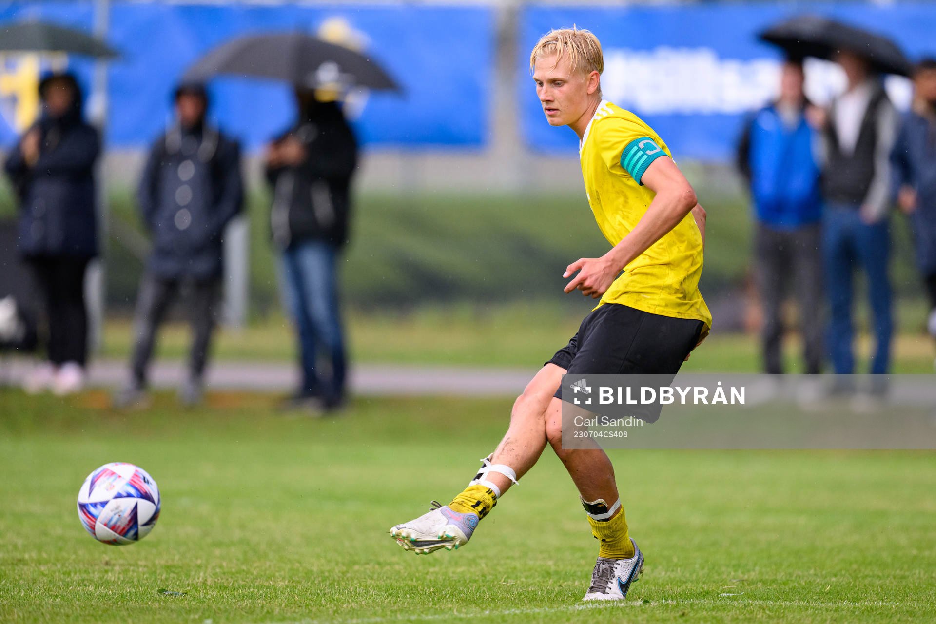 Kasper Örtegren under en fotbollsmatch på SvFF:s riksläger för P15 den 4 juli 2023 i Halmstad. 