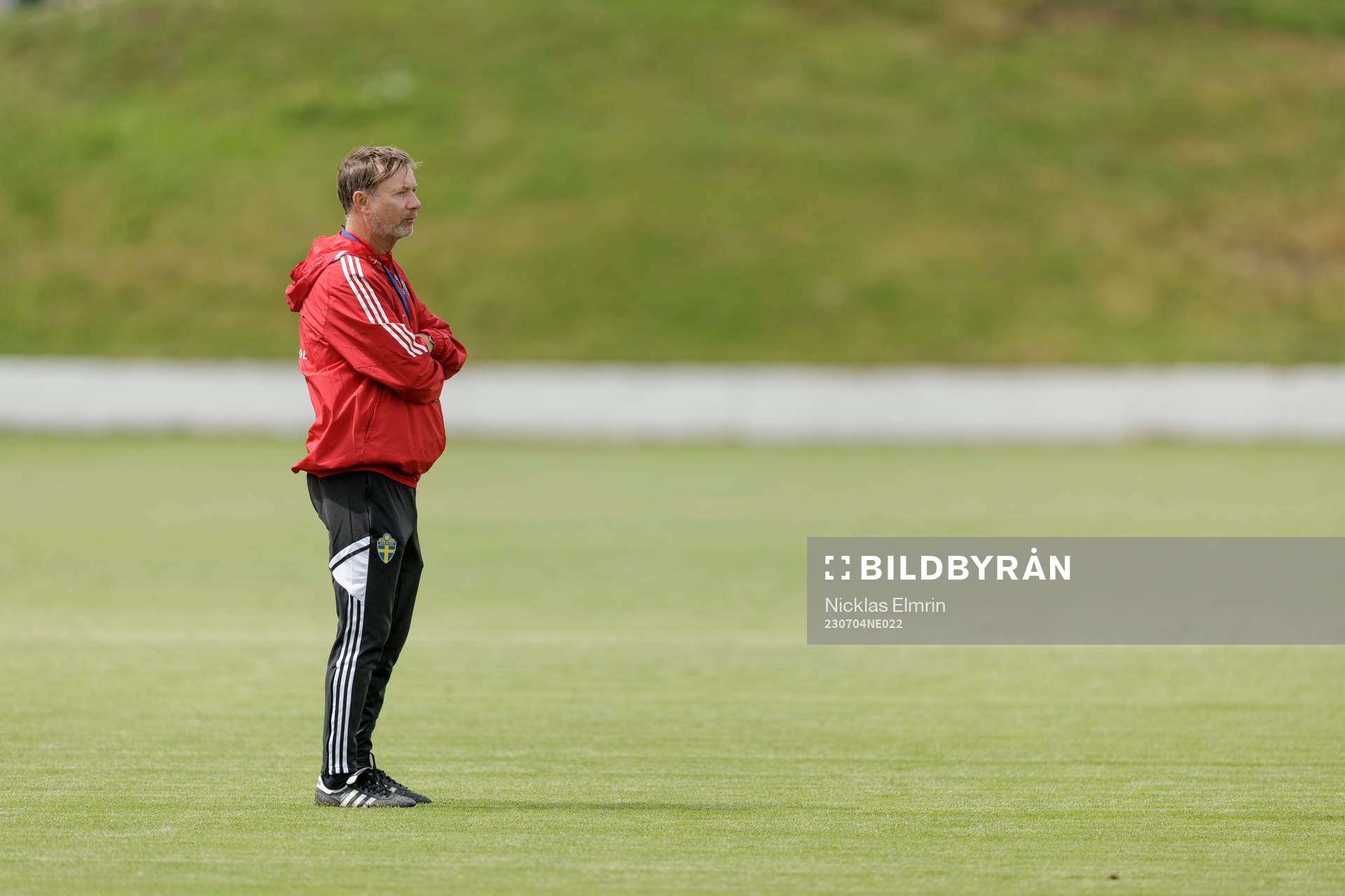Peter Gerhardsson at a training session with the Swedish