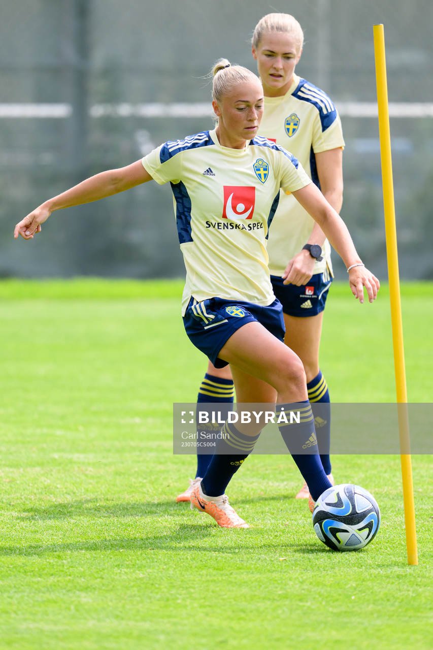 Hanna Bennison at a training session with the Swedish