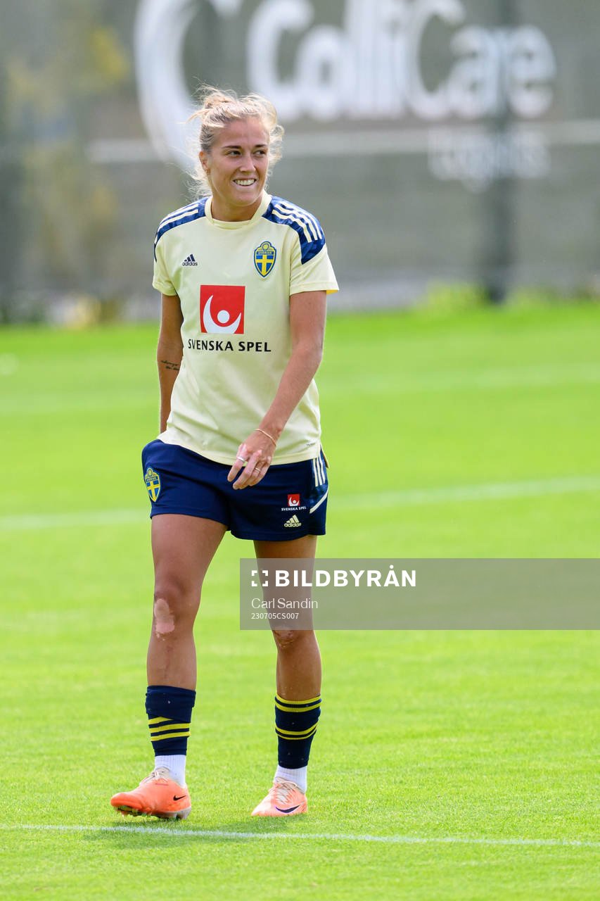 Filippa Angeldahl  at a training session with the Swedish