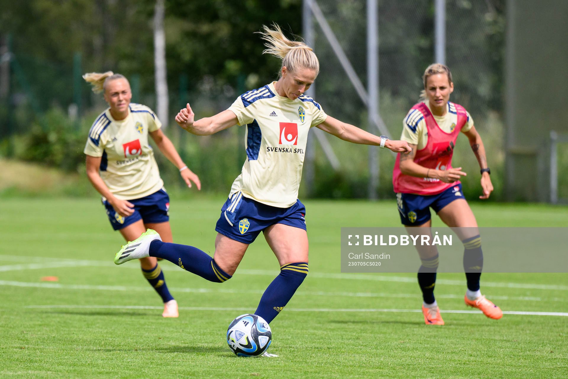 Rebecka Blomqvist at a training session with the Swedish