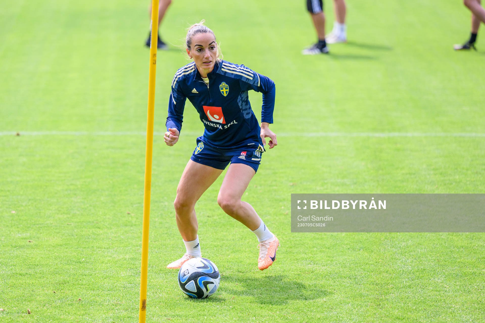 Kosovare Asllani at a training session with the Swedish