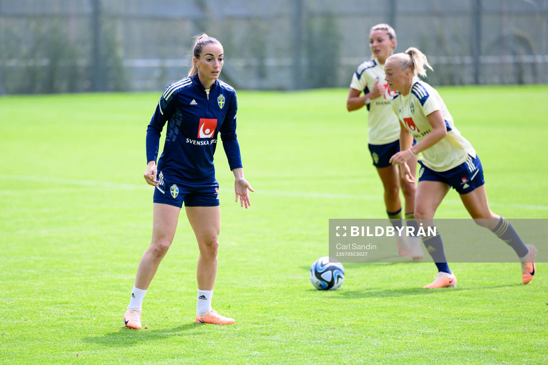 Kosovare Asllani at a training session with the Swedish