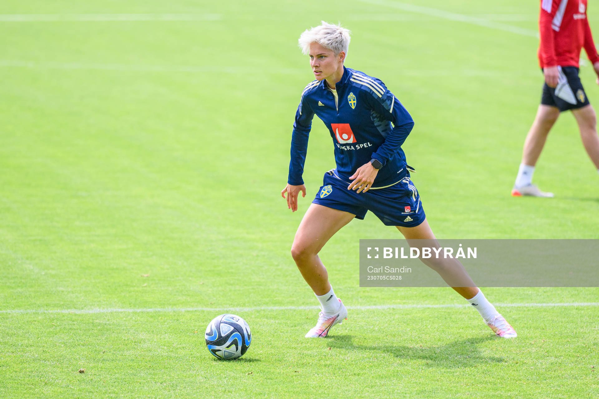 Lina Hurtig at a training session with the Swedish women's