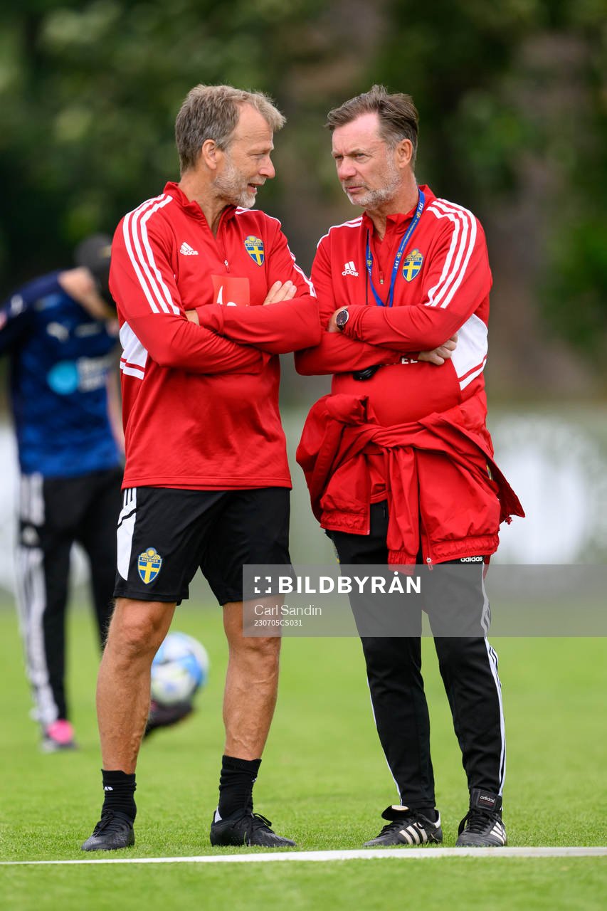 Pontus Ekblom, performance manager, and head coach Peter