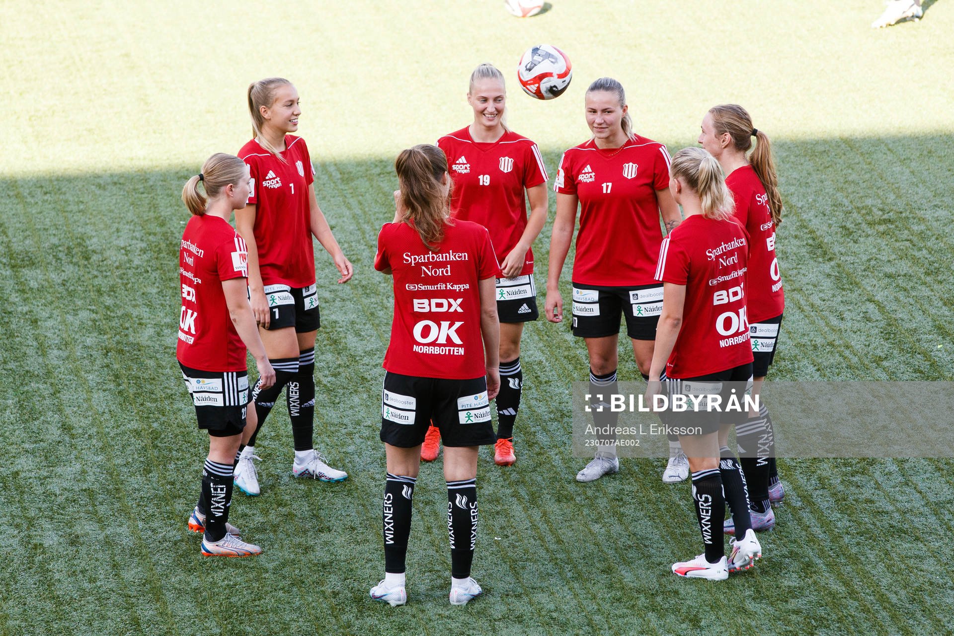 Piteås spelare värmer upp