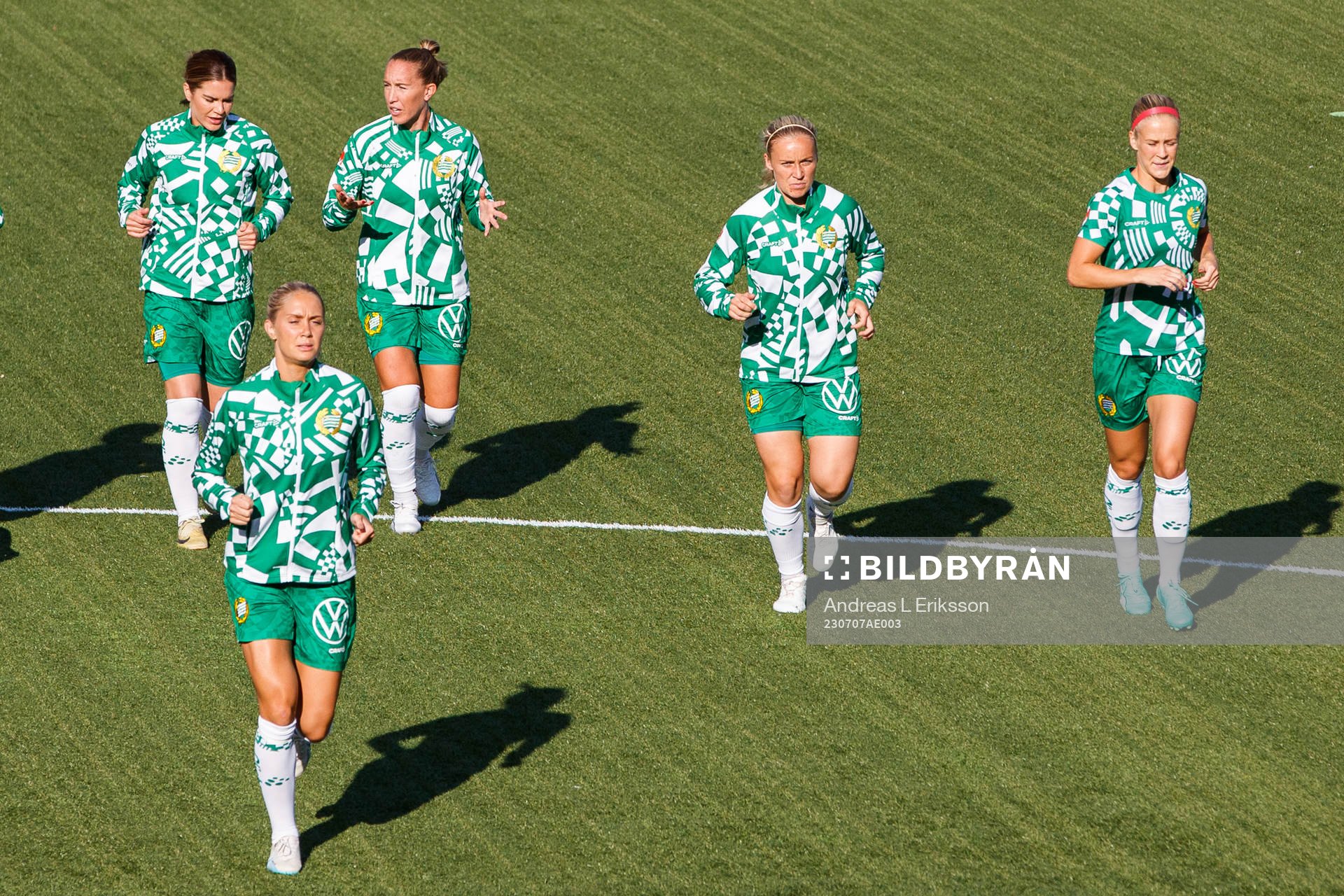 Hammarbys spelare värmer upp