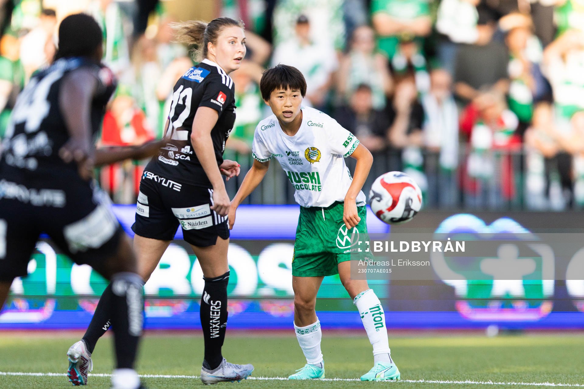 Piteås Fanny Andersson och Hammarbys Maika Hamano