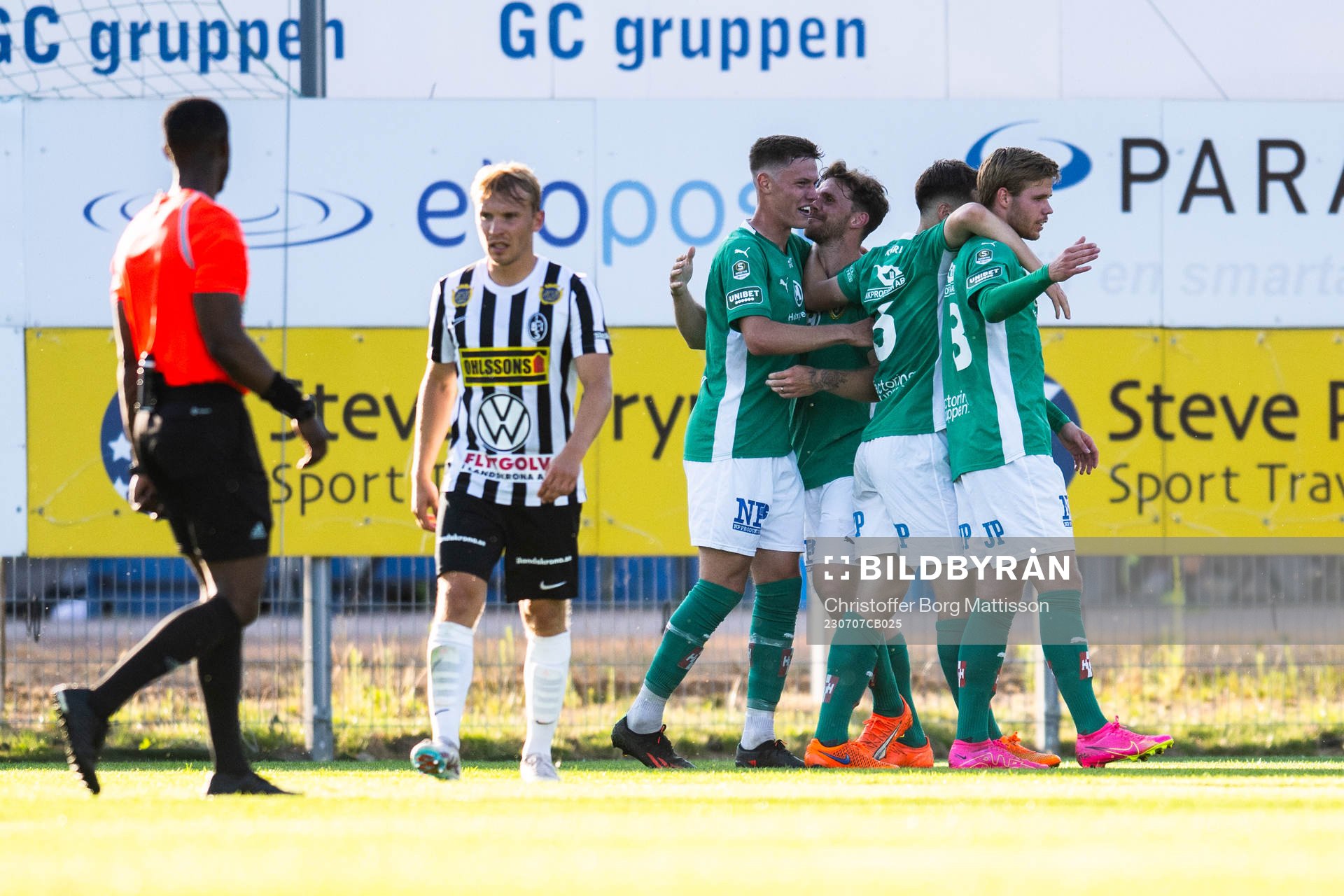 Jönköpings Södras Jesper Manns jublar och Landskronas