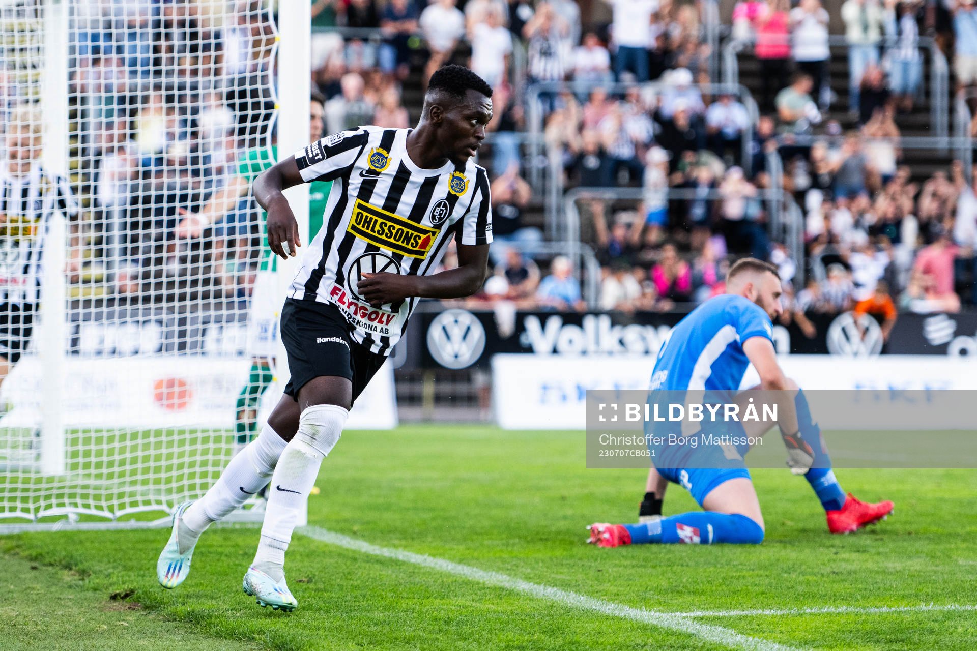 Landskronas Kofi Asare jublar
