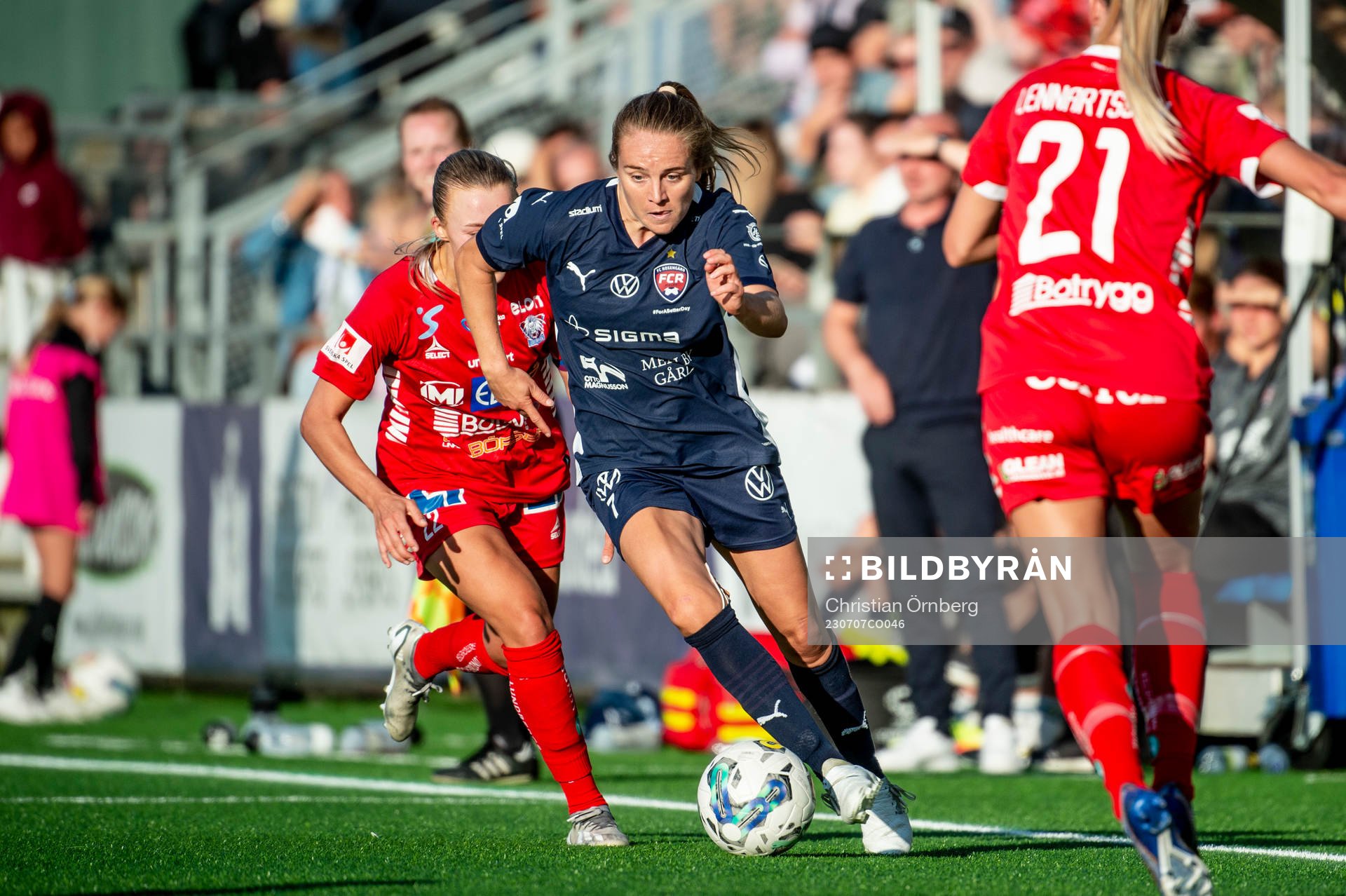 FC Rosengårds Fiona Brown mot Linköpings Olga Ahtinen