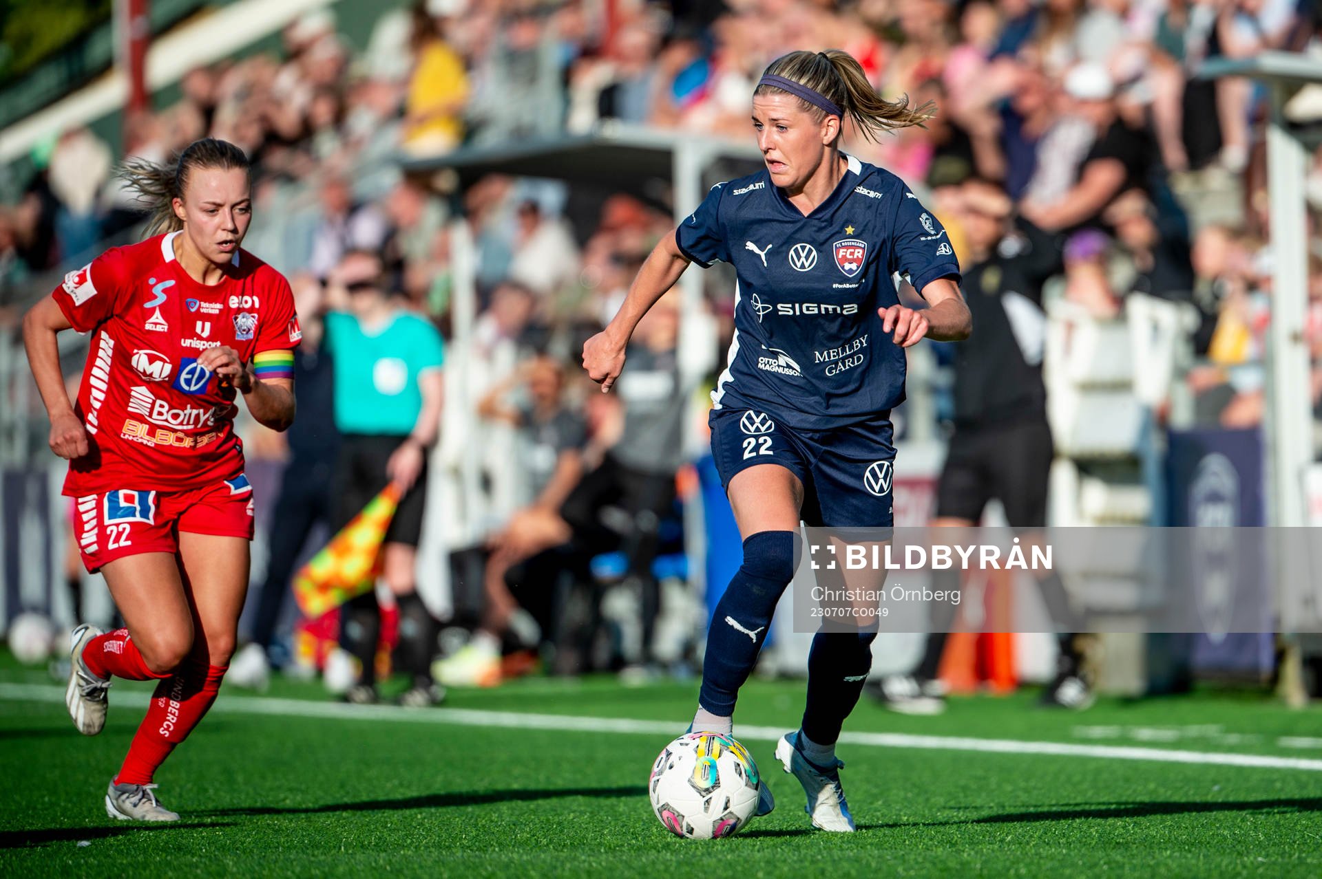 FC Rosengårds Olivia Schough mot Linköpings Olga Ahtinen