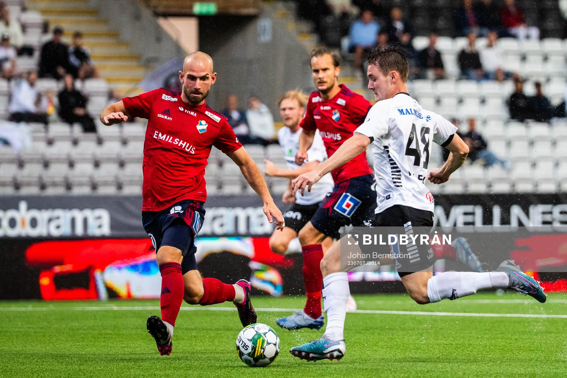 Östers Sebastian Hedlund och Örebros Noel Milleskog