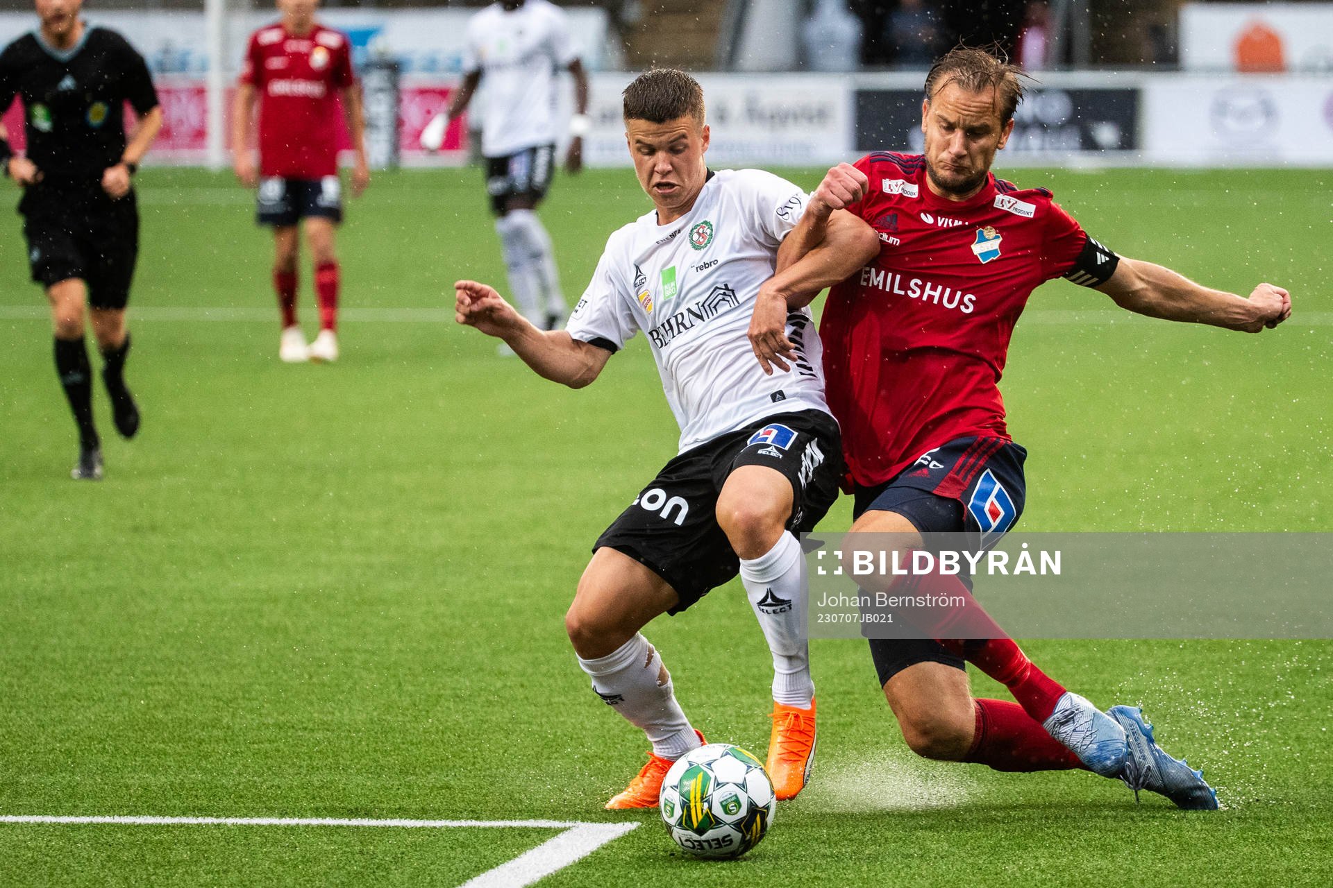 Örebros Samuel Dahl och Östers Månz Berg