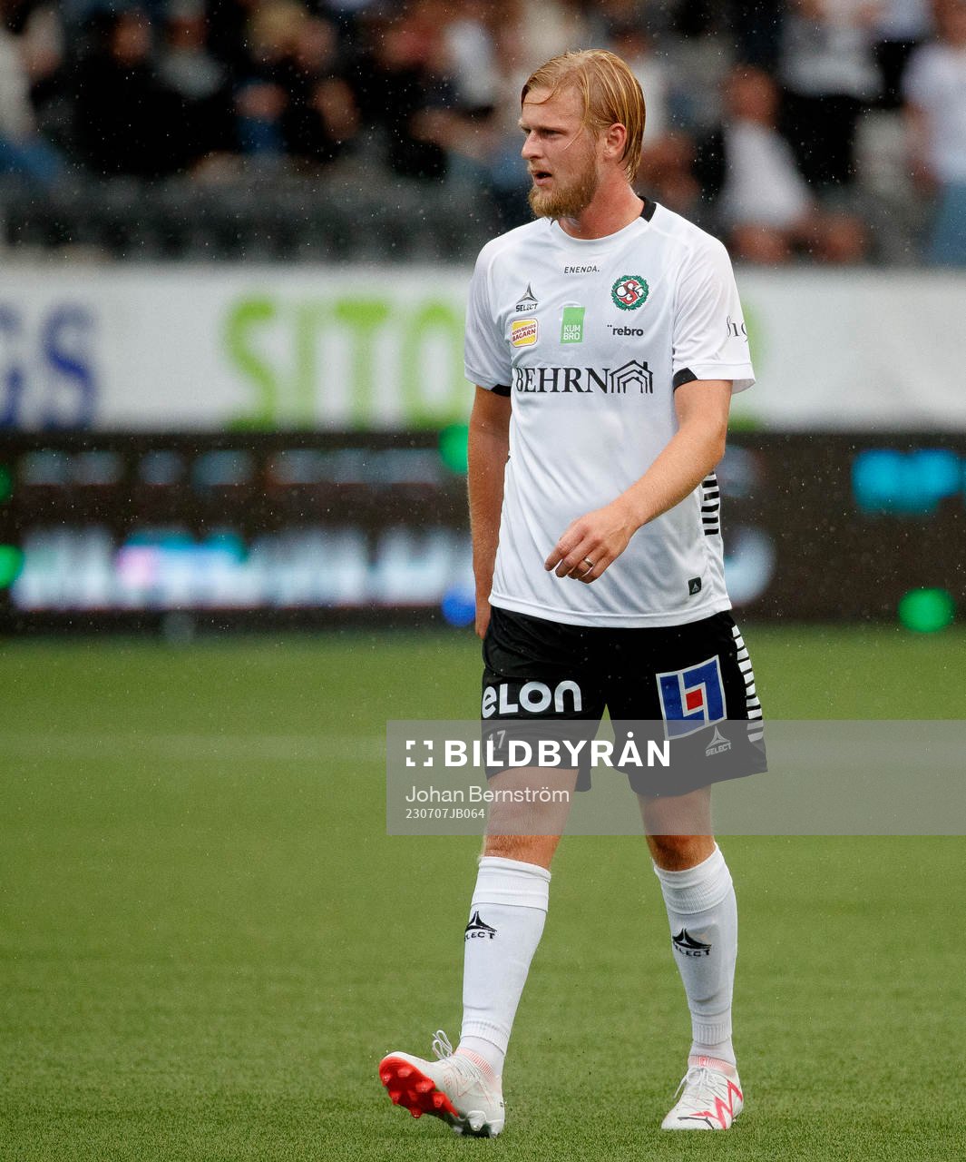 Örebros Kalle Holmberg deppar