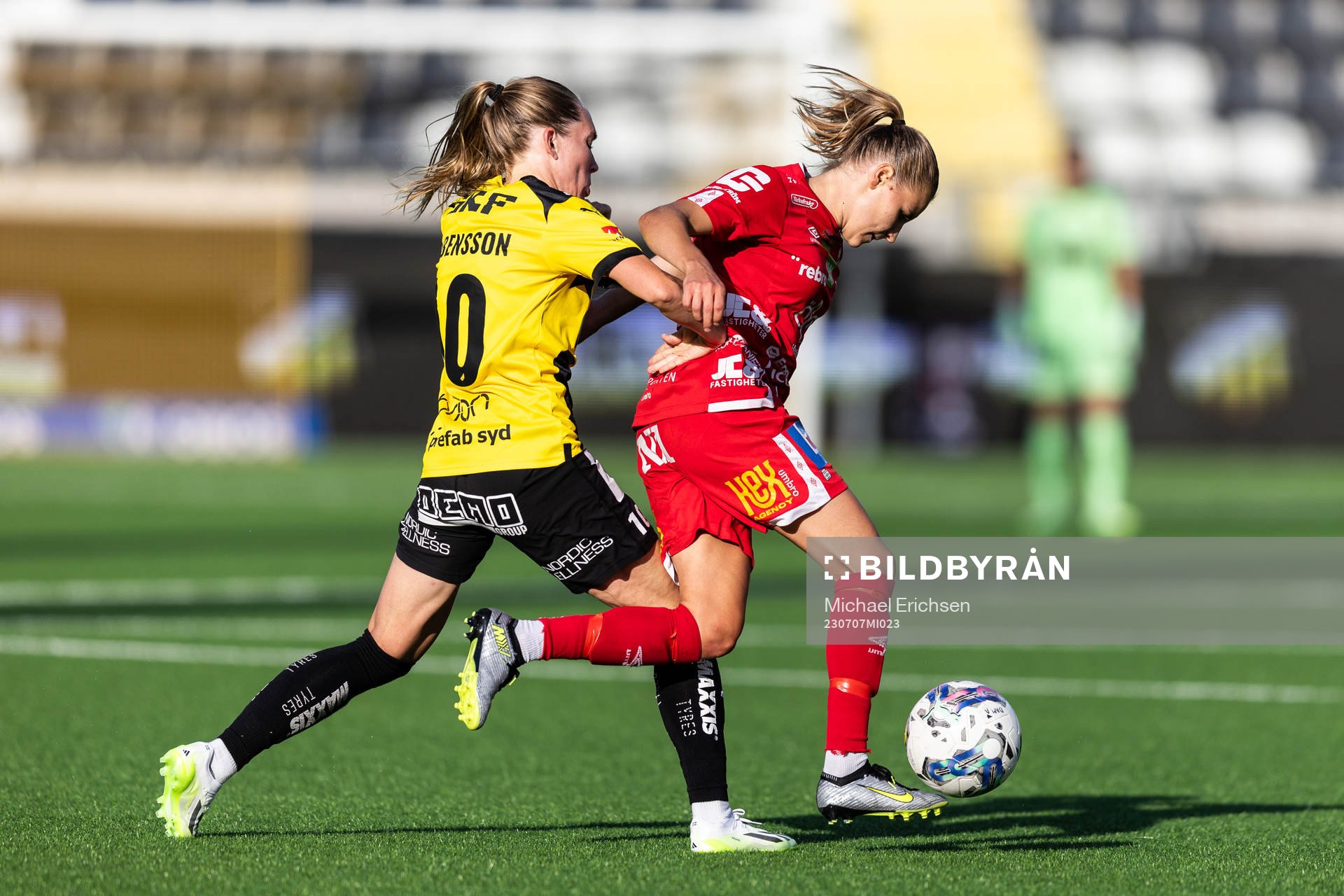Häckens Elin Rubensson och Örebros Katariina Kosola