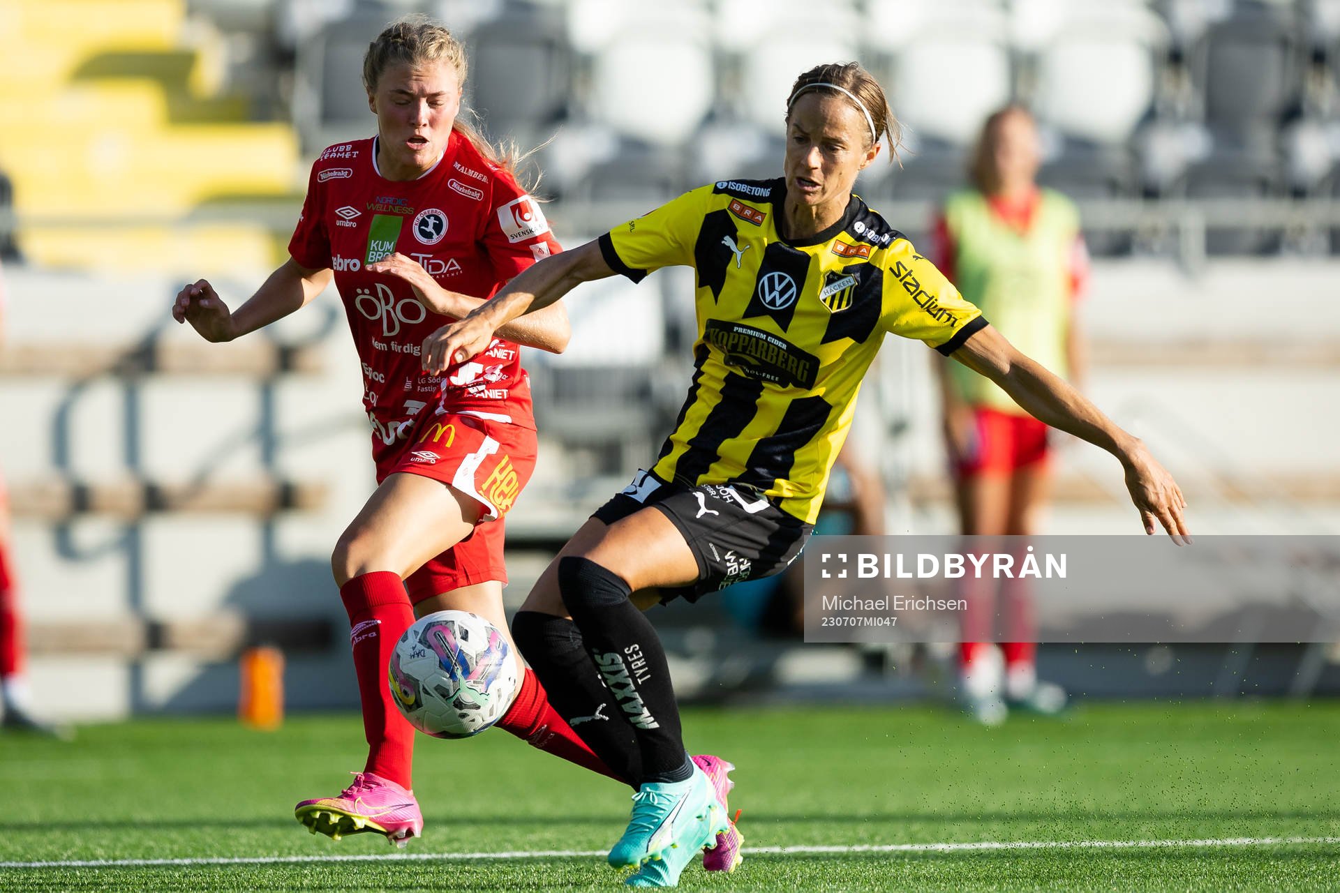Örebros Ida Björnberg och Häckens Aivi Luik