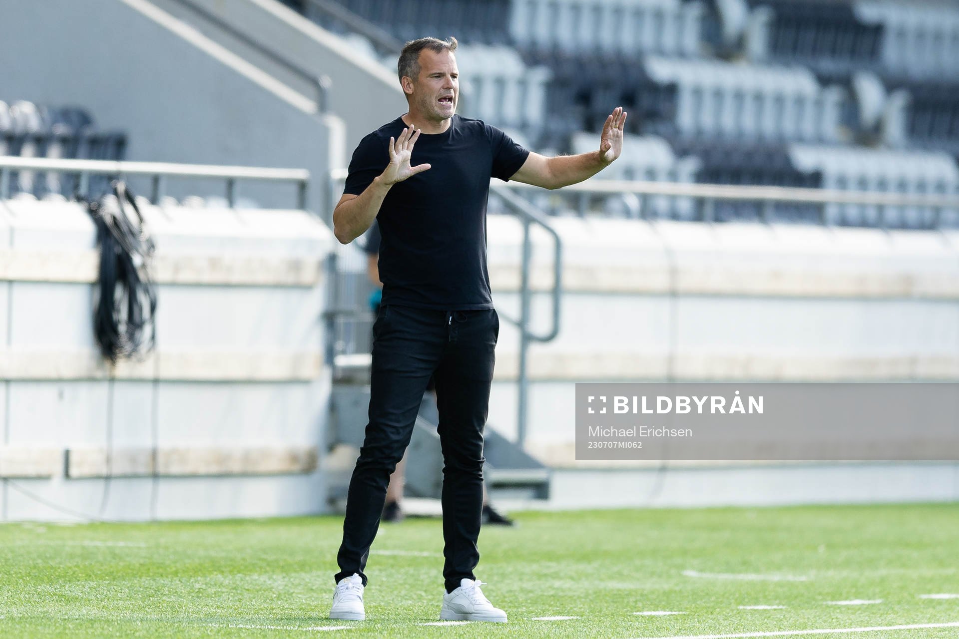 Häckens tränare Robert Vilahamn