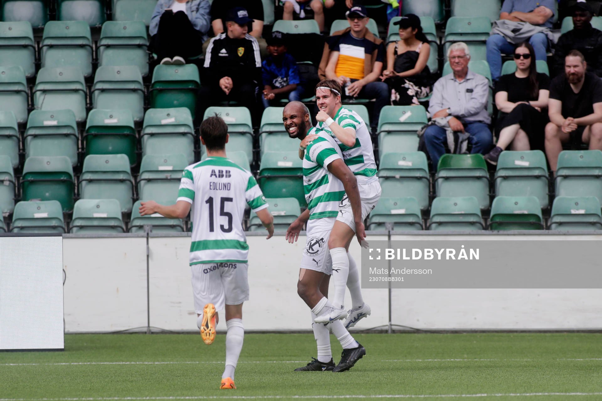 Västerås SKs Jabir Abdihakim Ali jublar