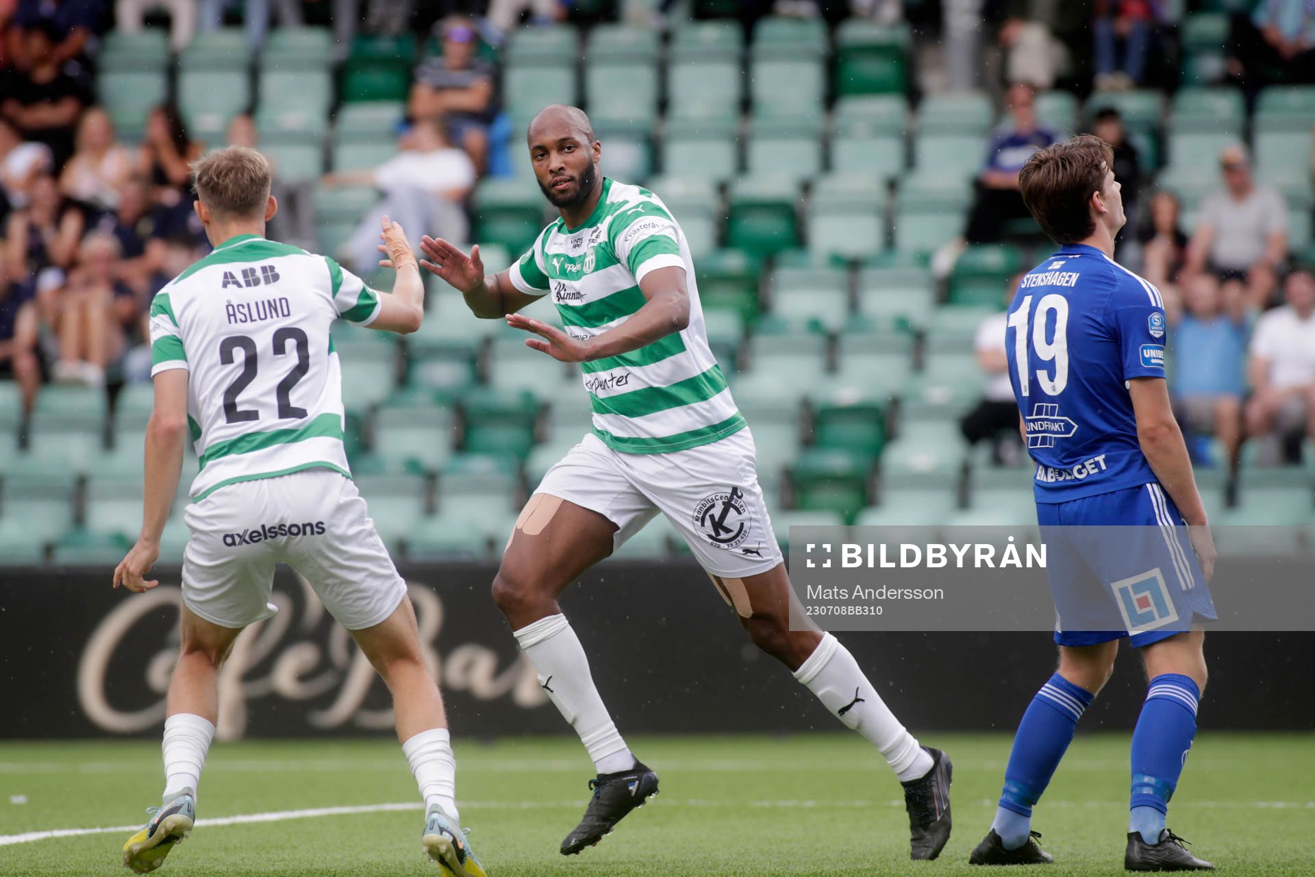 Västerås SKs Jabir Abdihakim Ali  jublar