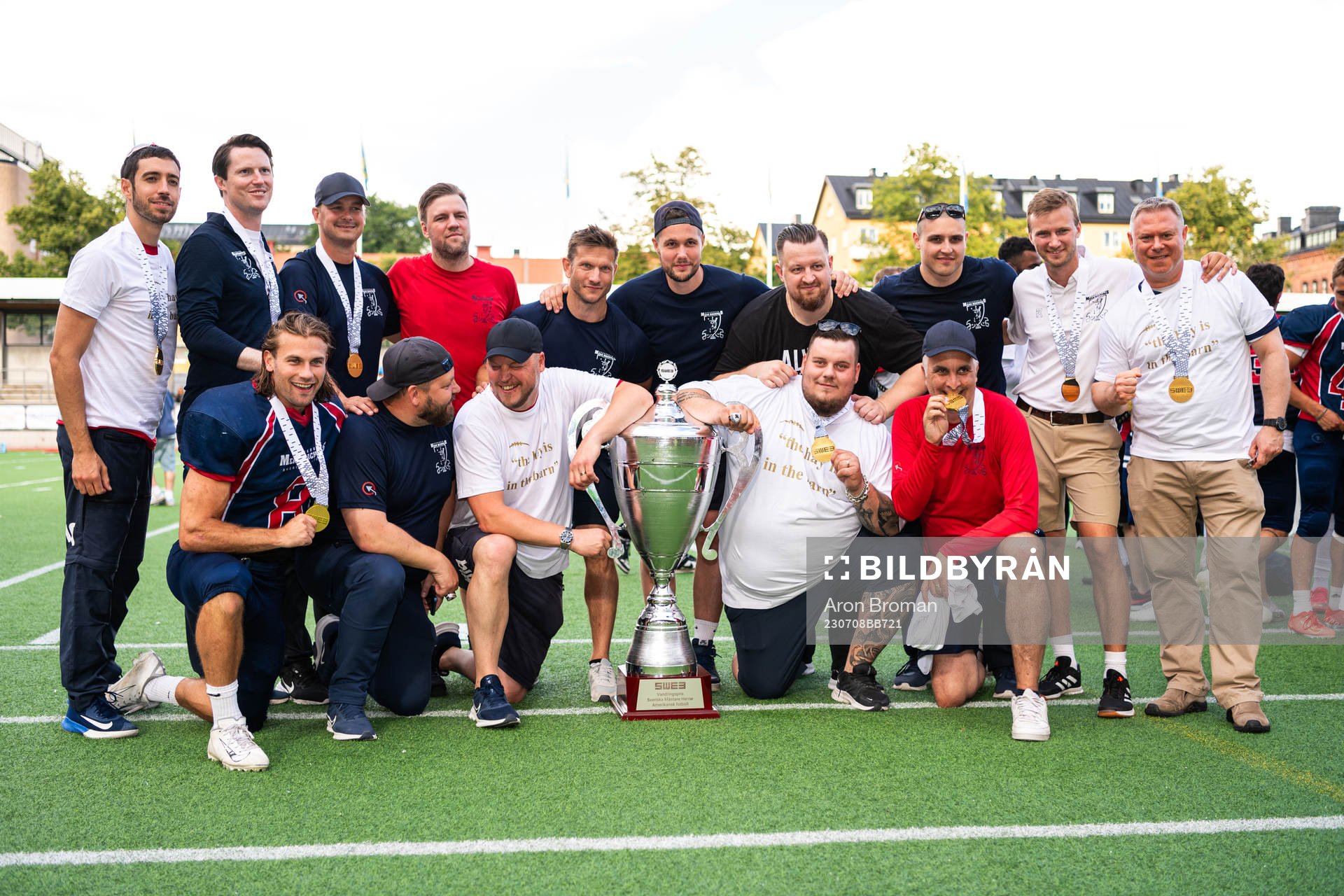 Stockholm Mean Machines spelare jublar
