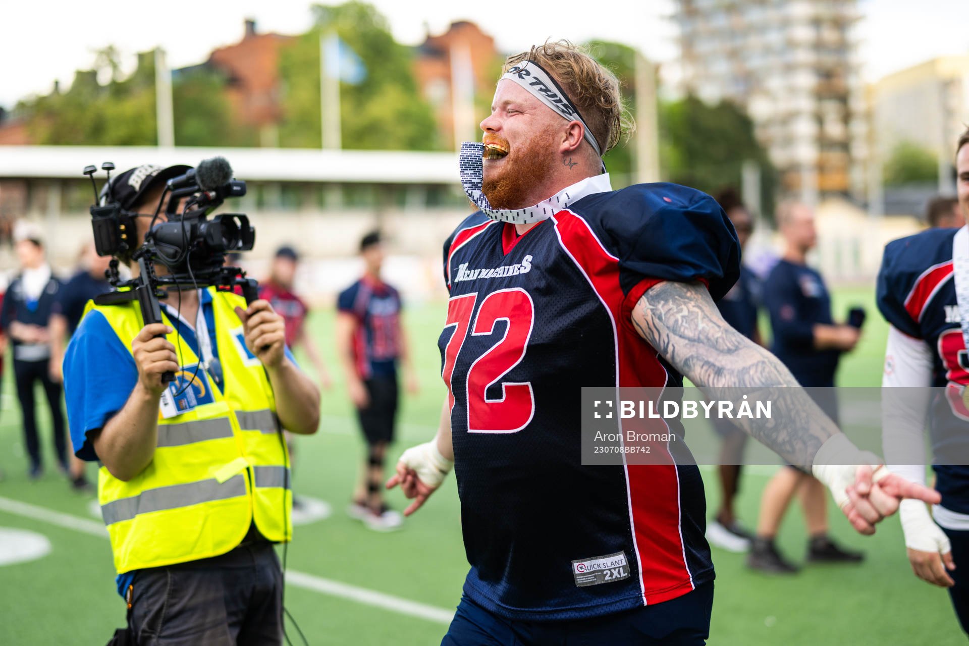 Stockholm Mean Machines Oskar Lindberg jublar