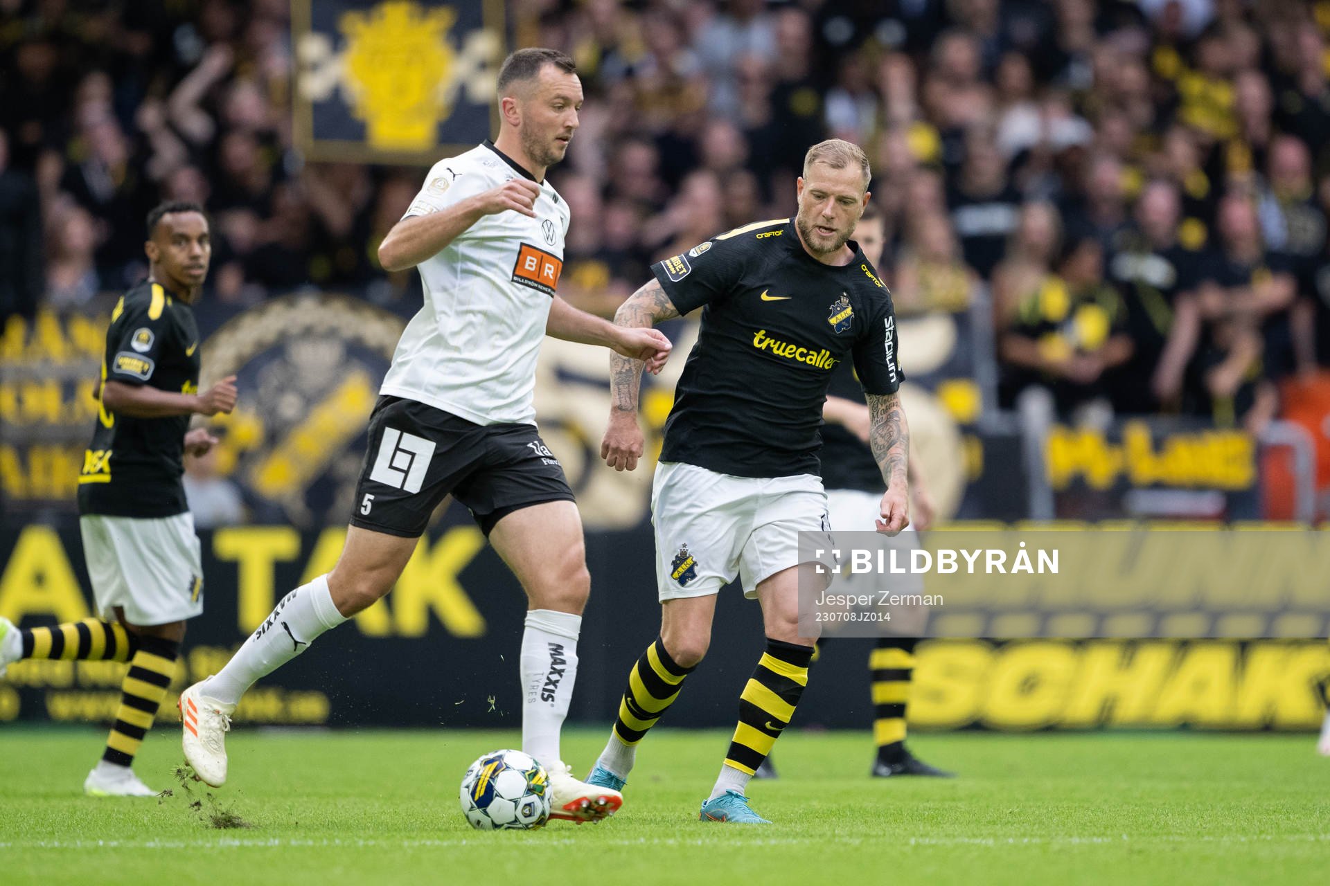 Häckens Even Hovland och AIKs John Guidetti