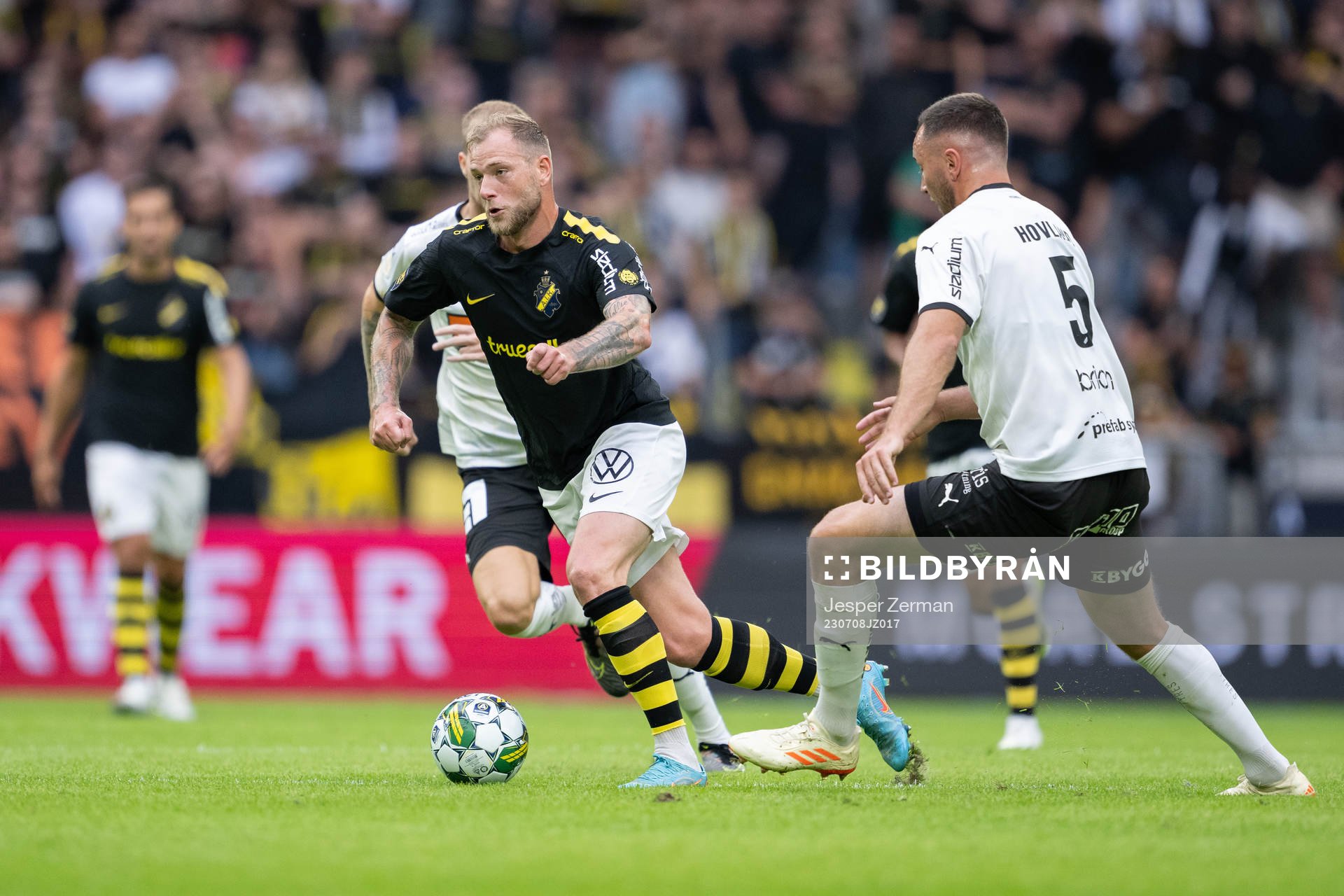 AIKs John Guidetti och Häckens Even Hovland