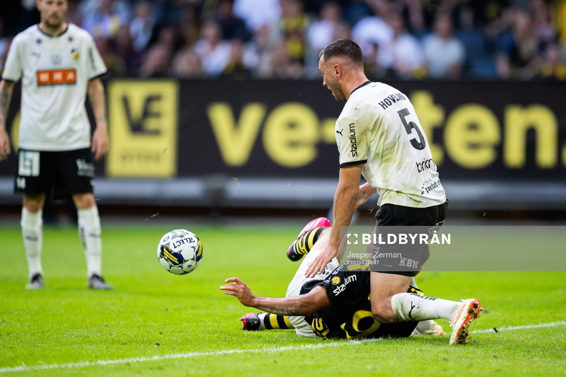 AIKs Omar Faraj och Häckens Even Hovland