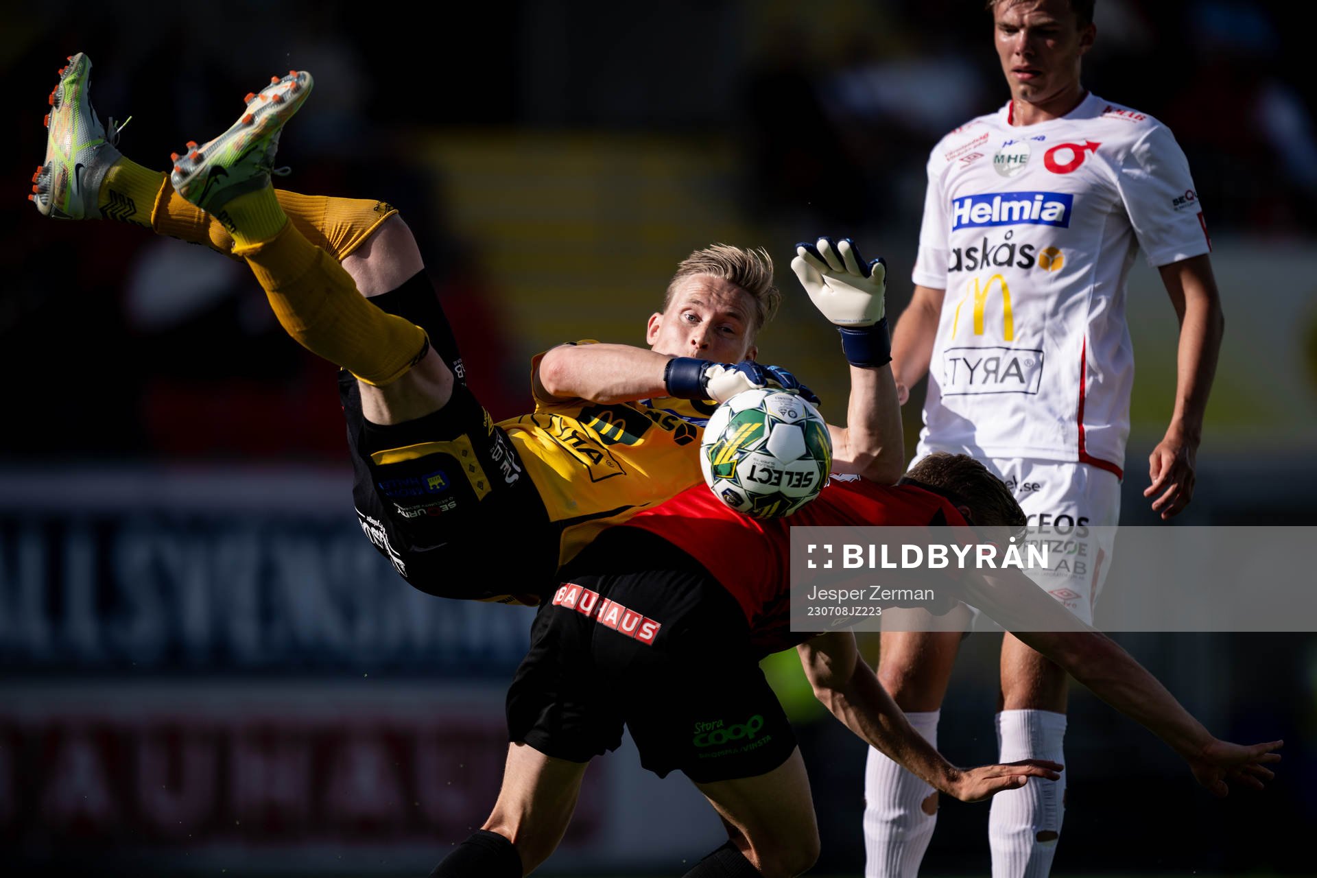 Degerfors målvakt Sondre Lovseth Rossbach och