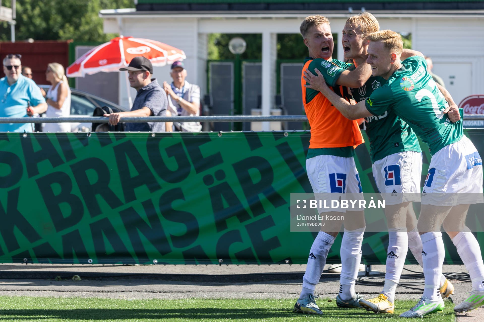 Brages Henry Sletsjøe jublar